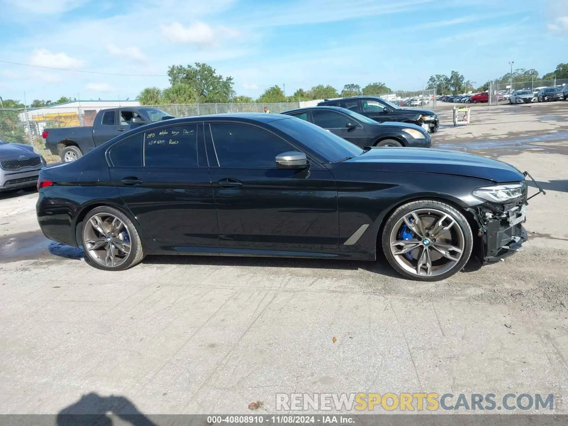 13 fotografías del automóvil dañado WBA13BK01PCN38314 BMW M550 2023