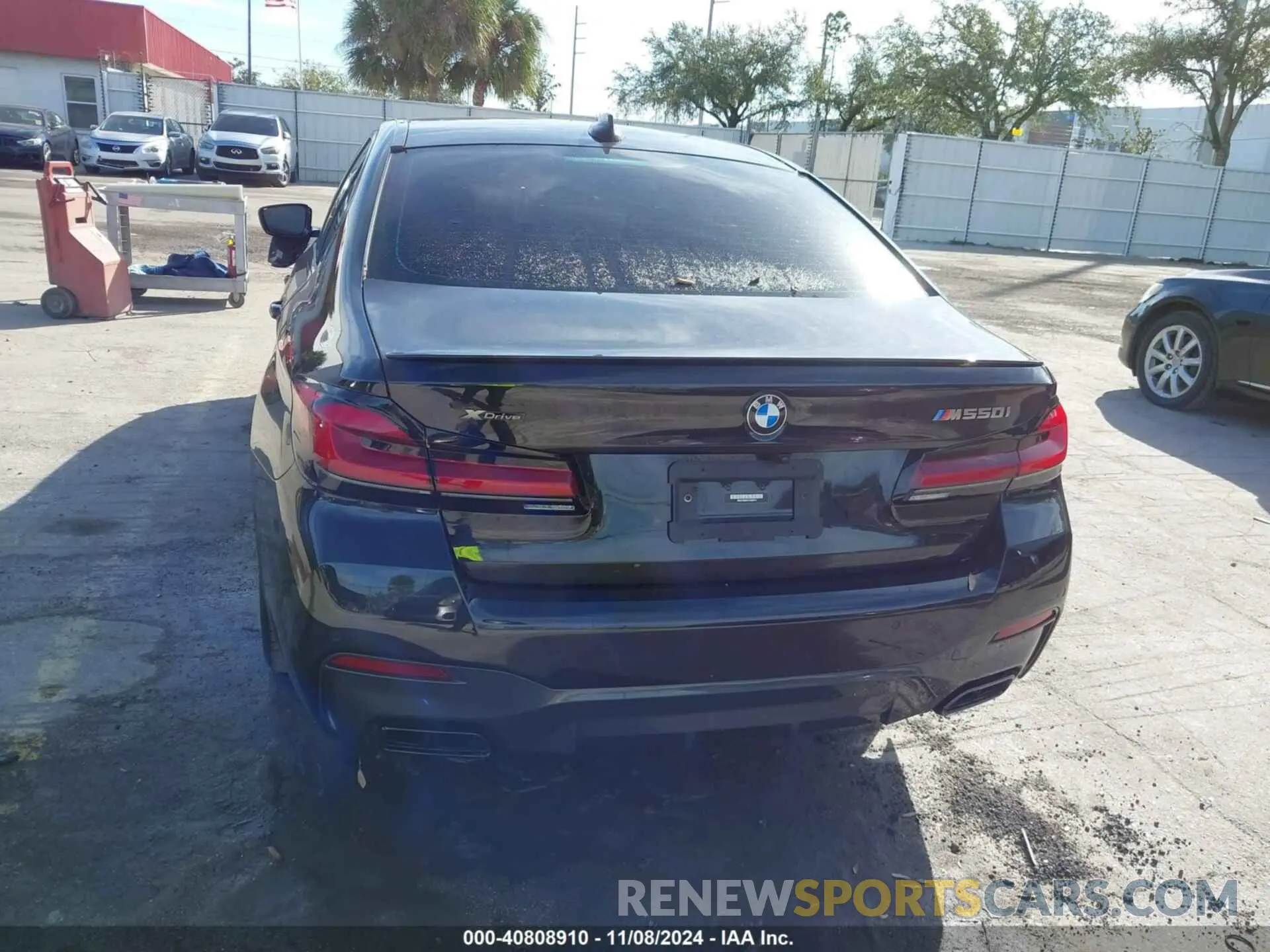 16 fotografías del automóvil dañado WBA13BK01PCN38314 BMW M550 2023