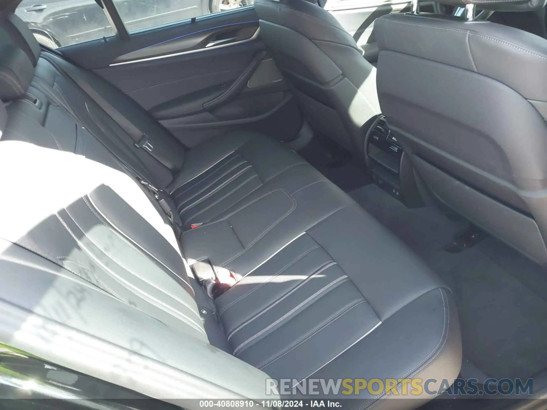 8 fotografías del automóvil dañado WBA13BK01PCN38314 BMW M550 2023
