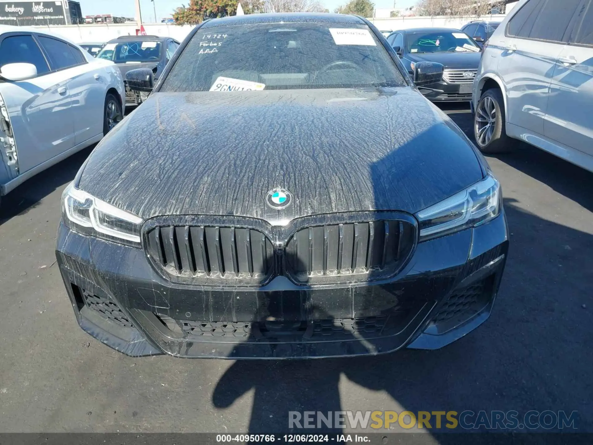 13 fotografías del automóvil dañado WBA13BK0XPCM81160 BMW M550 2023