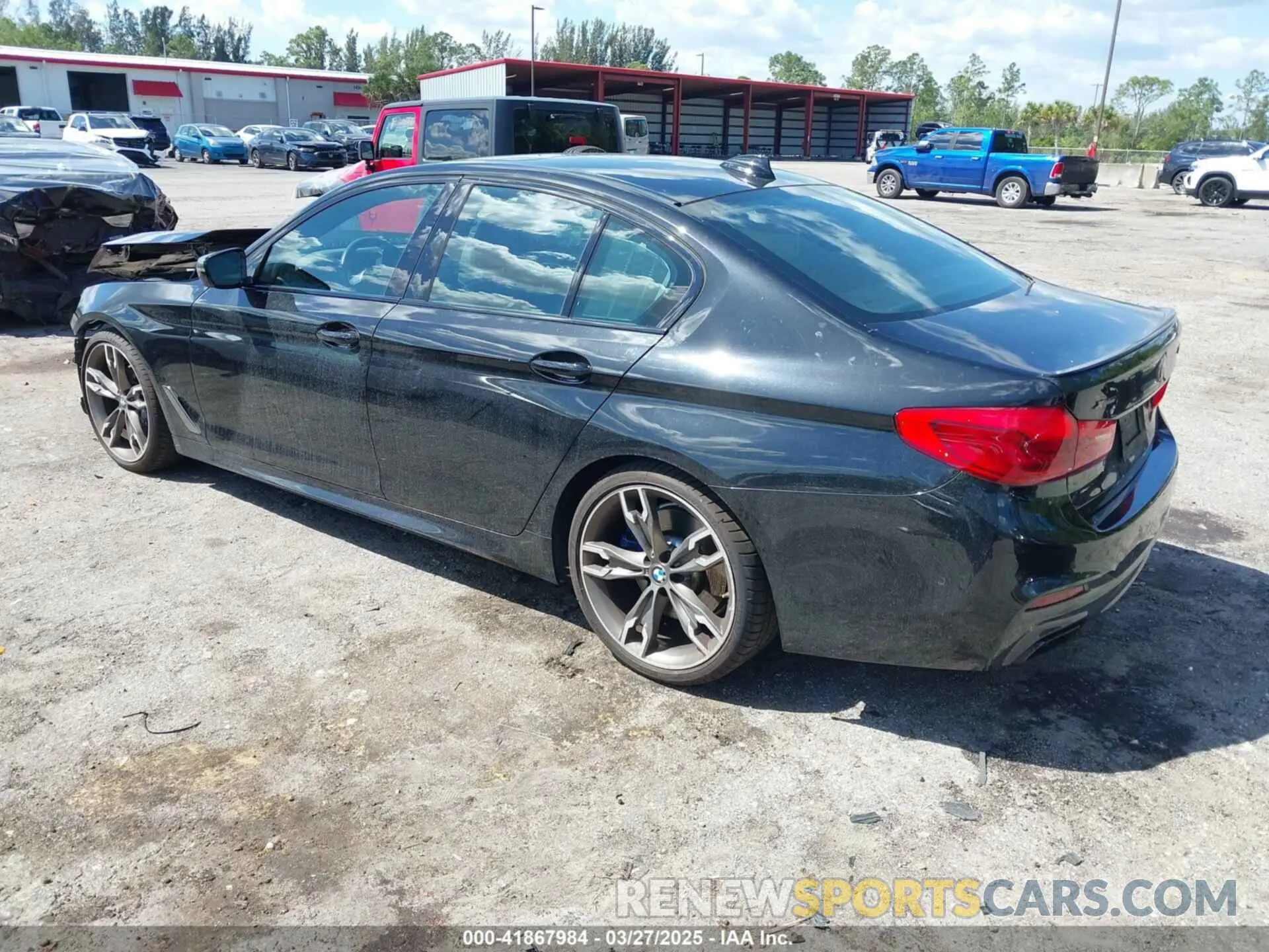3 fotografías del automóvil dañado WBAJB9C51KB289355 BMW M550I 2019