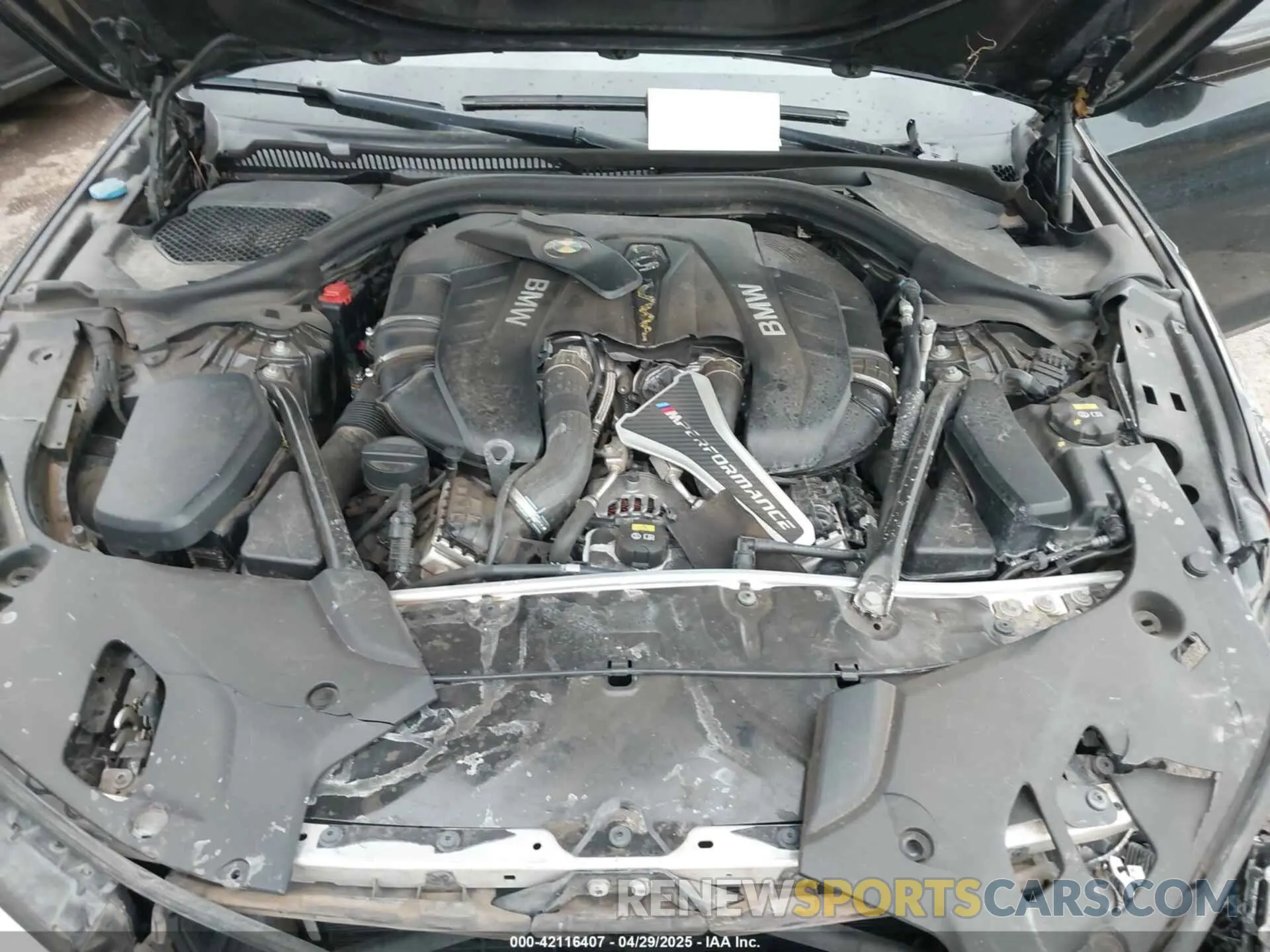 10 fotografías del automóvil dañado WBAJB9C53KB464754 BMW M550I 2019