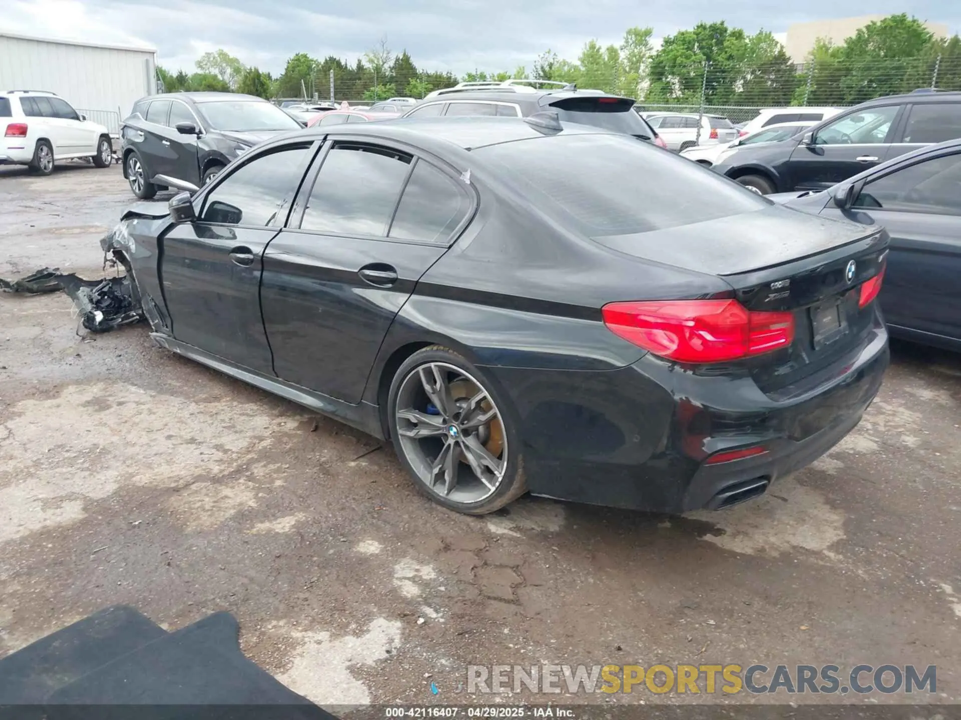 3 fotografías del automóvil dañado WBAJB9C53KB464754 BMW M550I 2019
