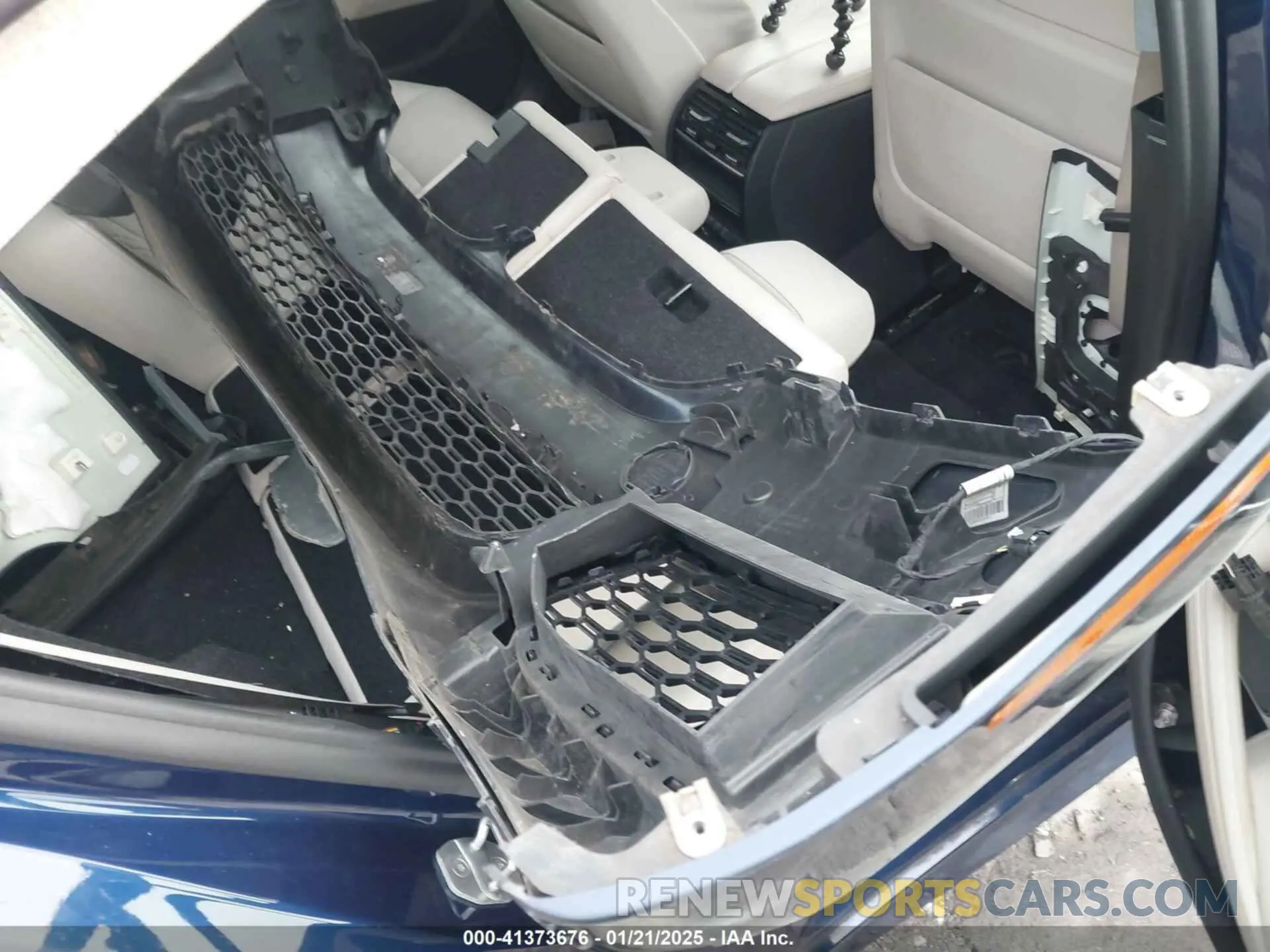 12 fotografías del automóvil dañado WBAJB9C54KB464746 BMW M550I 2019