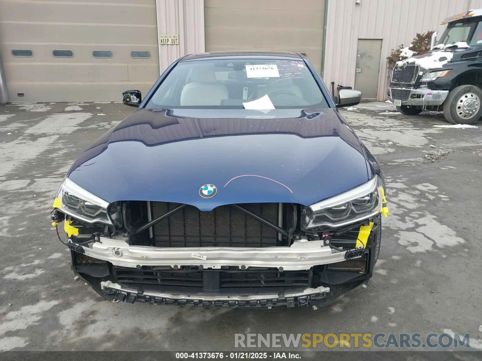 13 fotografías del automóvil dañado WBAJB9C54KB464746 BMW M550I 2019