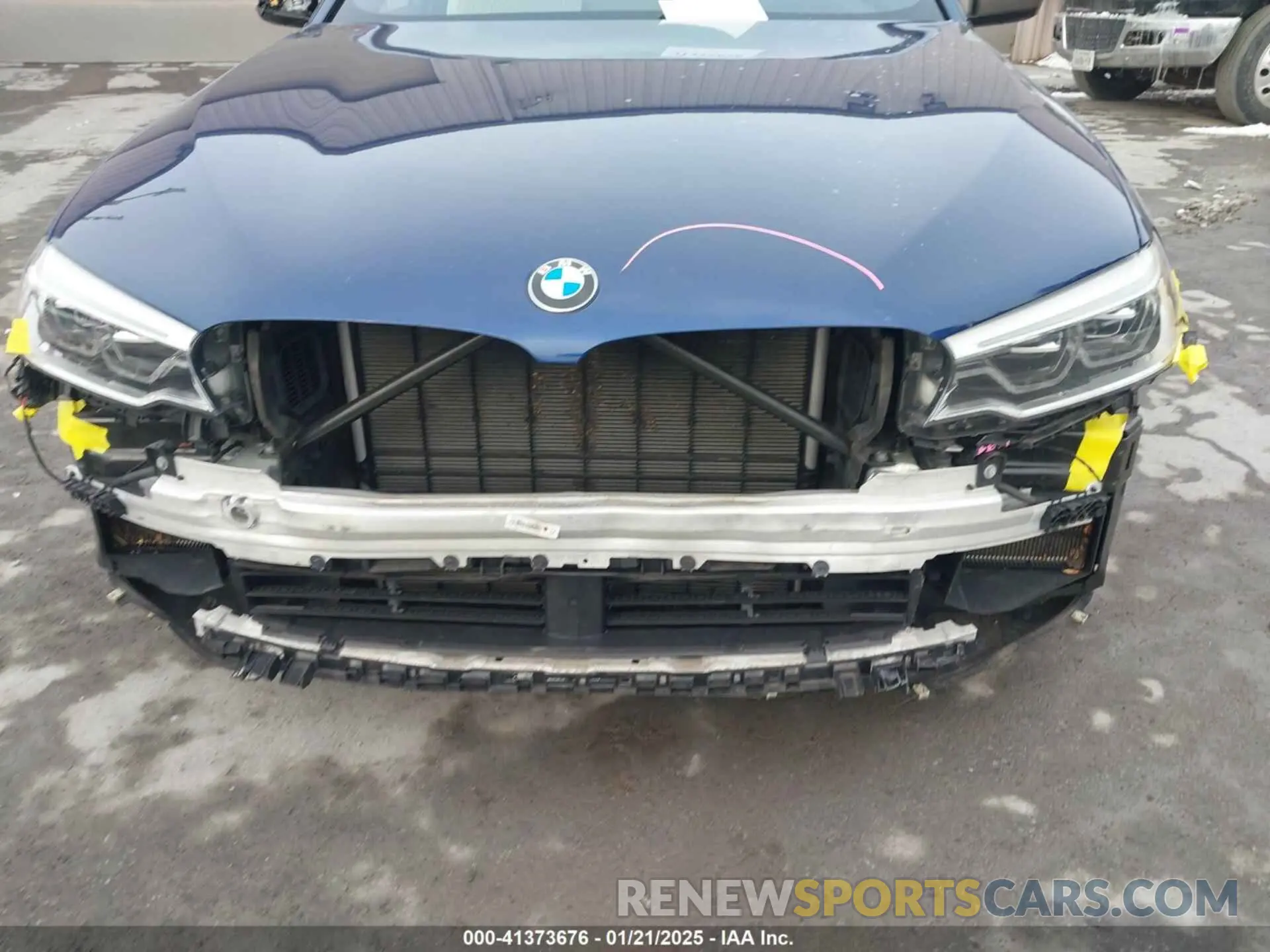 18 fotografías del automóvil dañado WBAJB9C54KB464746 BMW M550I 2019