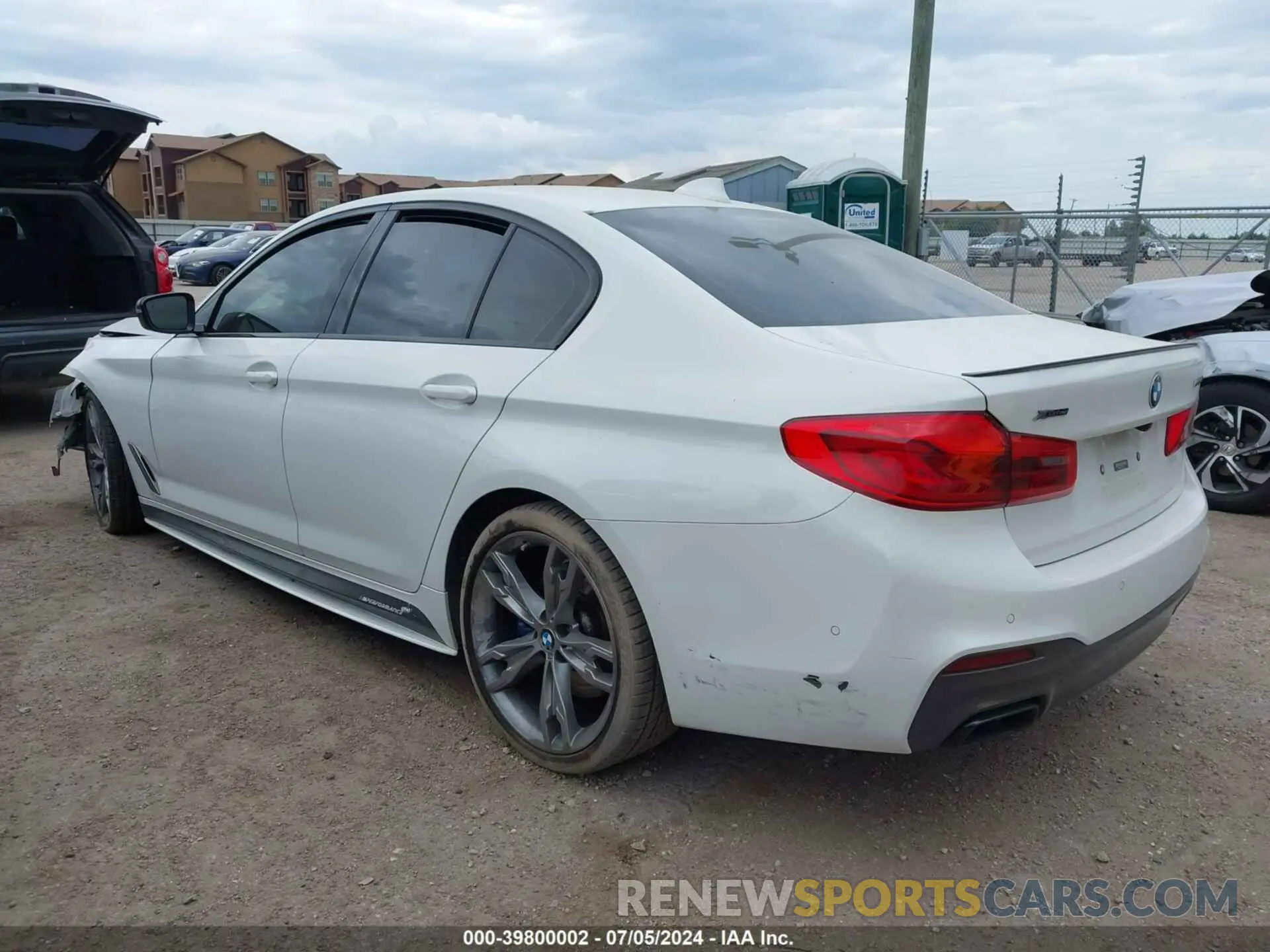 3 fotografías del automóvil dañado WBAJB9C56KB464148 BMW M550I 2019
