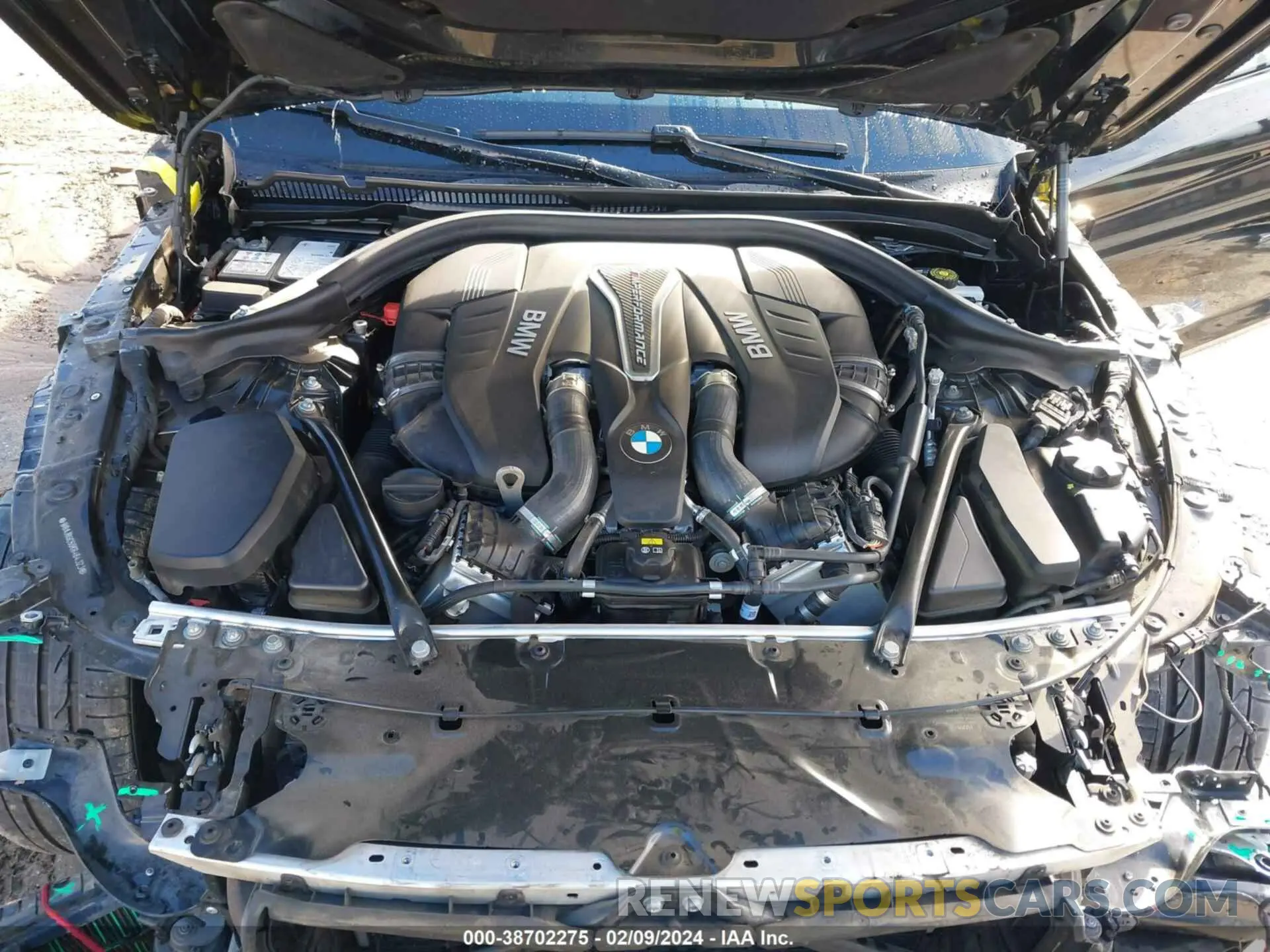 10 fotografías del automóvil dañado WBAJB9C59KB464323 BMW M550I 2019