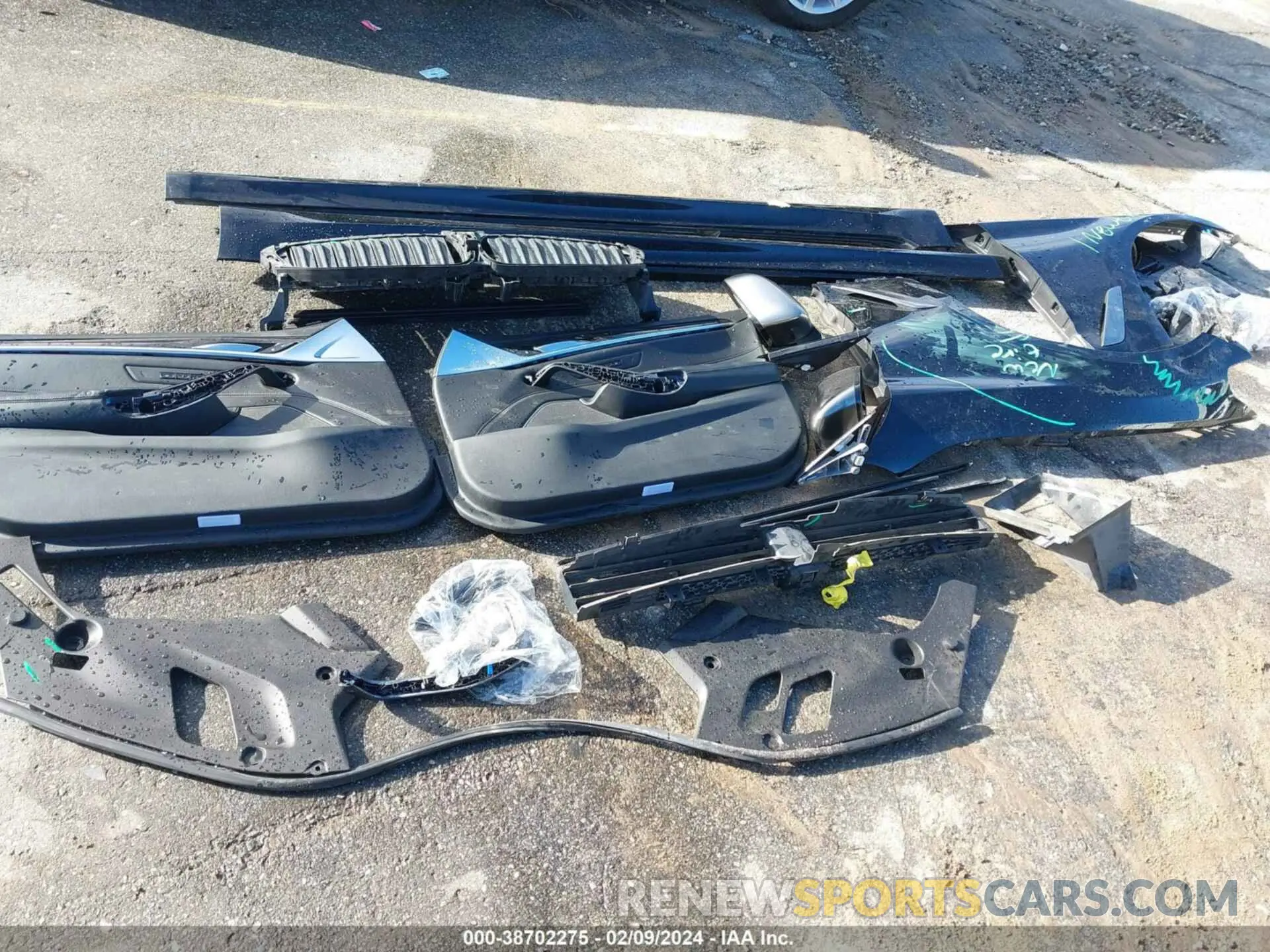 12 fotografías del automóvil dañado WBAJB9C59KB464323 BMW M550I 2019