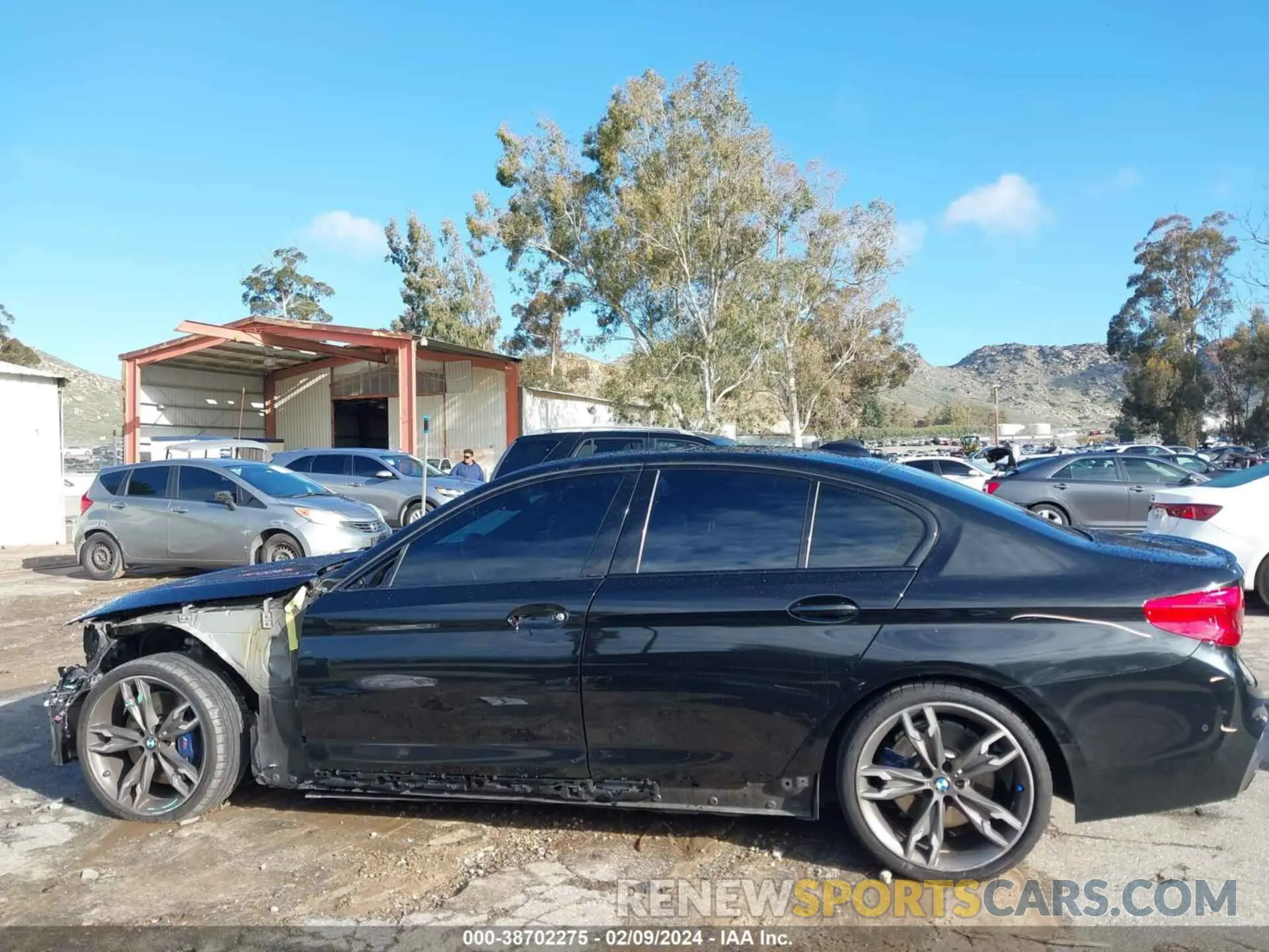 15 fotografías del automóvil dañado WBAJB9C59KB464323 BMW M550I 2019