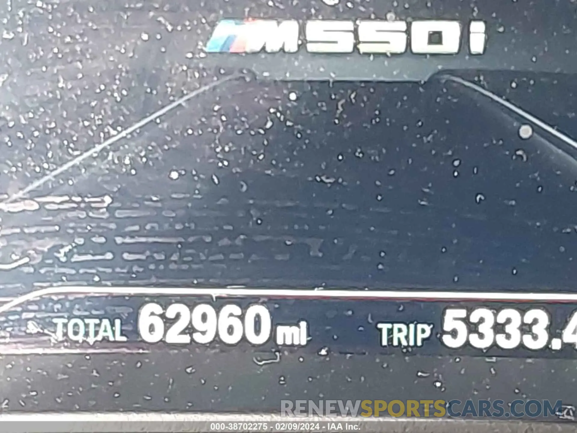 16 fotografías del automóvil dañado WBAJB9C59KB464323 BMW M550I 2019