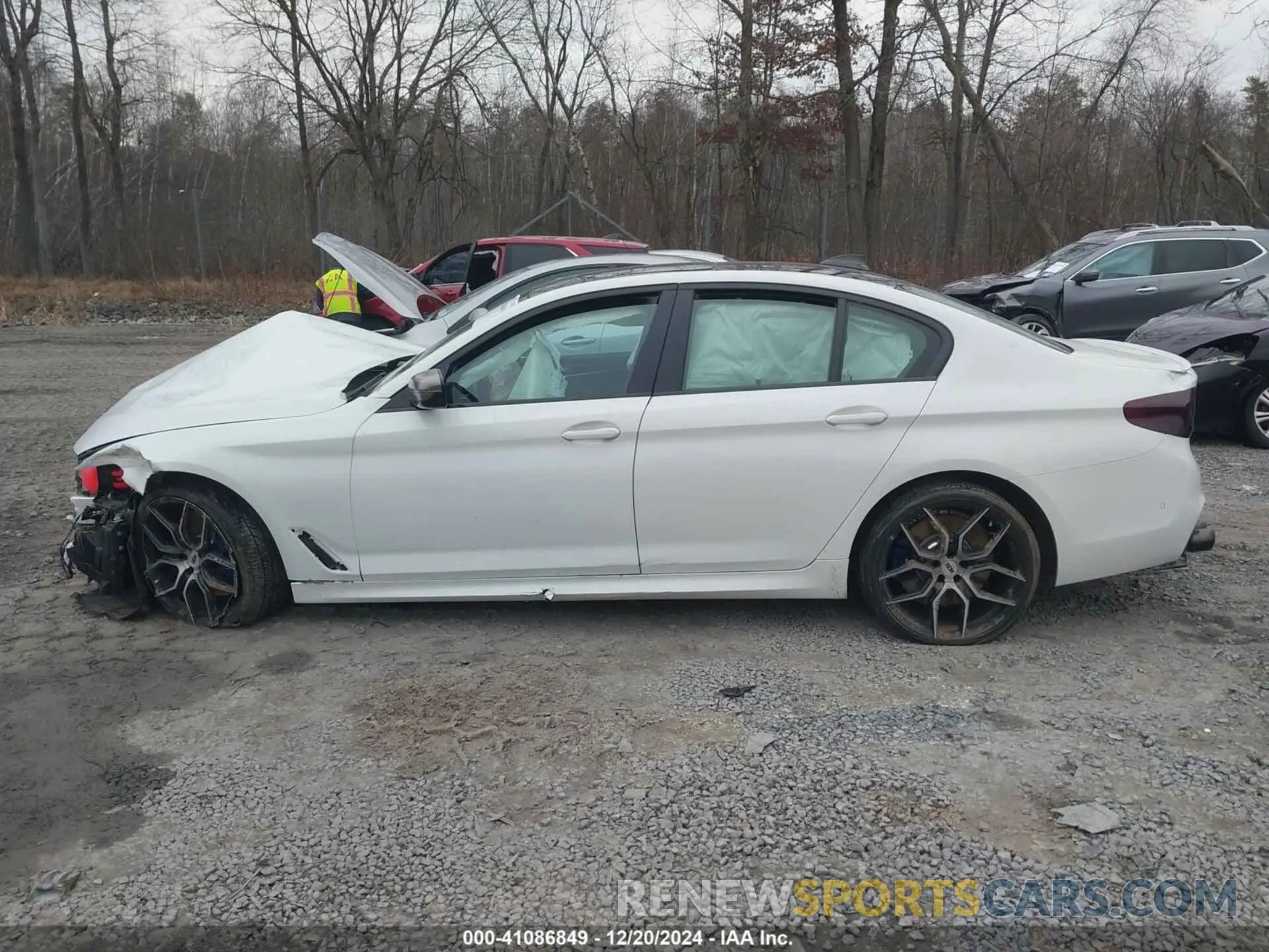 14 fotografías del automóvil dañado WBAJS7C03LBN96407 BMW M550I 2020
