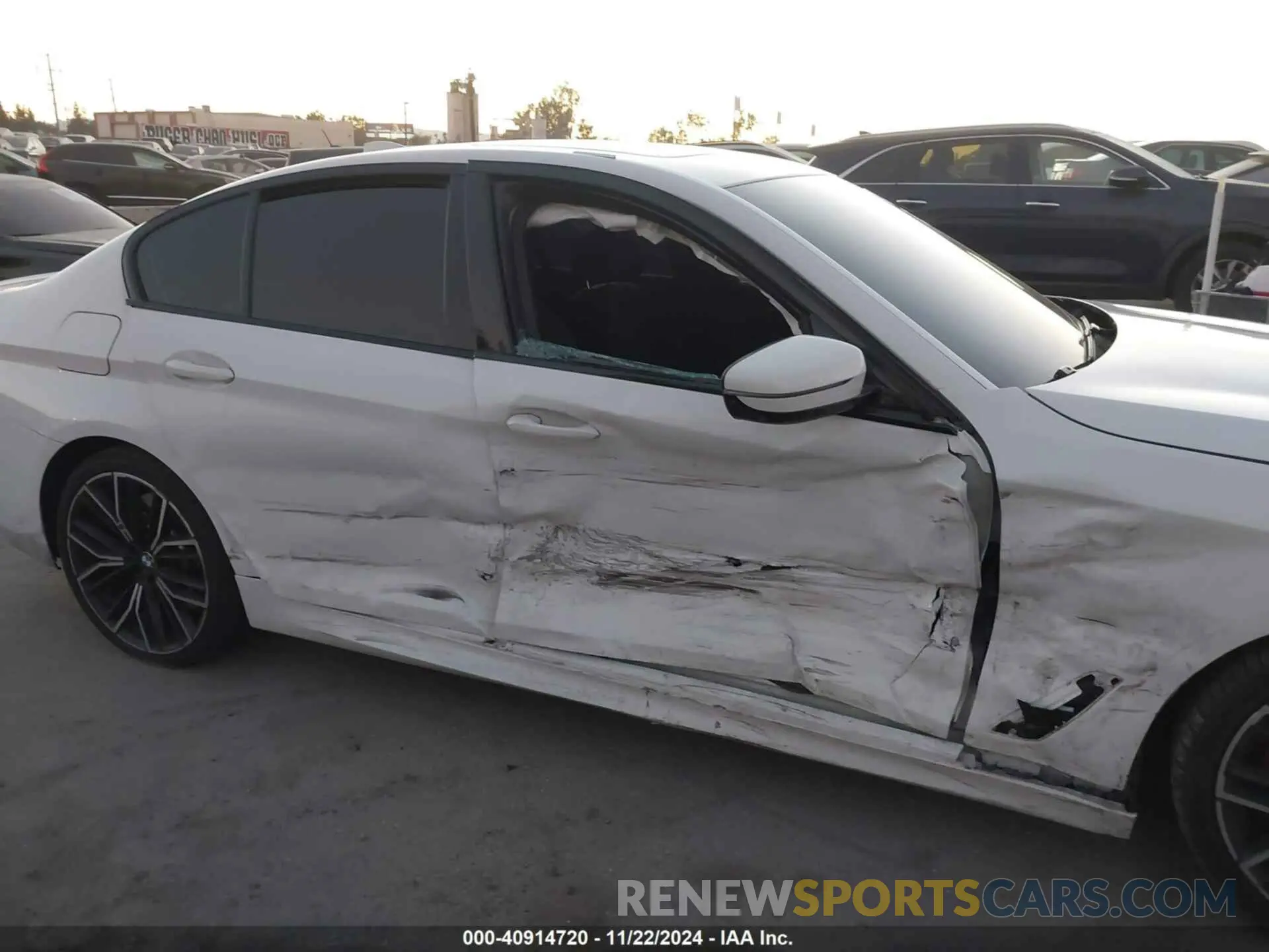 6 fotografías del automóvil dañado WBA13BK01MCF84773 BMW M550I 2021