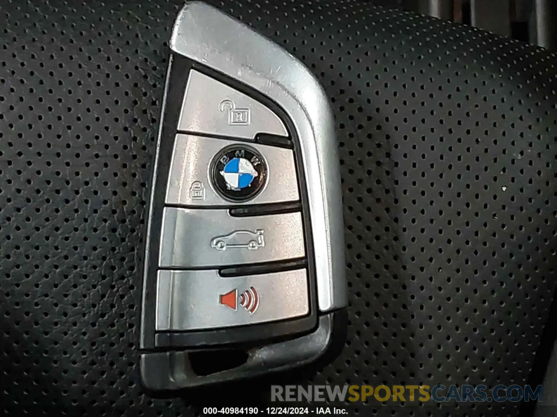 11 fotografías del automóvil dañado WBA13BK03MCF66081 BMW M550I 2021