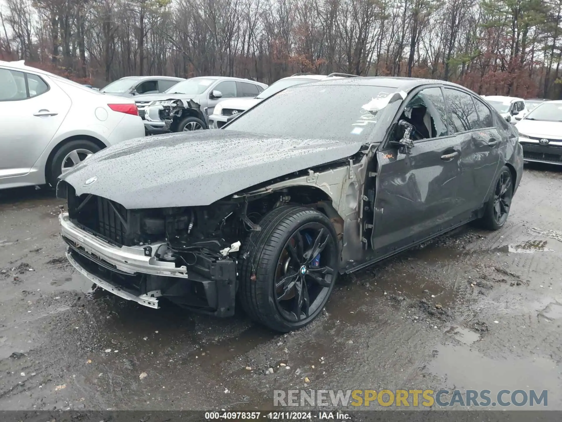 2 fotografías del automóvil dañado WBA13BK0XMCF03673 BMW M550I 2021
