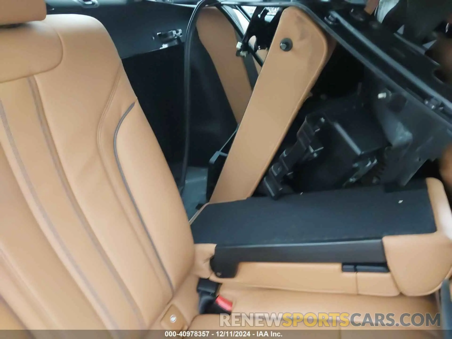 8 fotografías del automóvil dañado WBA13BK0XMCF03673 BMW M550I 2021