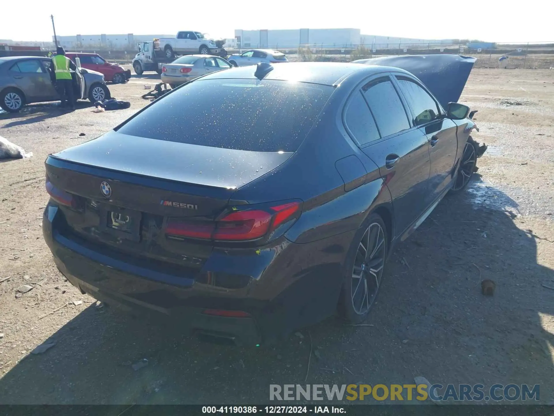 4 fotografías del automóvil dañado WBA13BK0XMCF21476 BMW M550I 2021