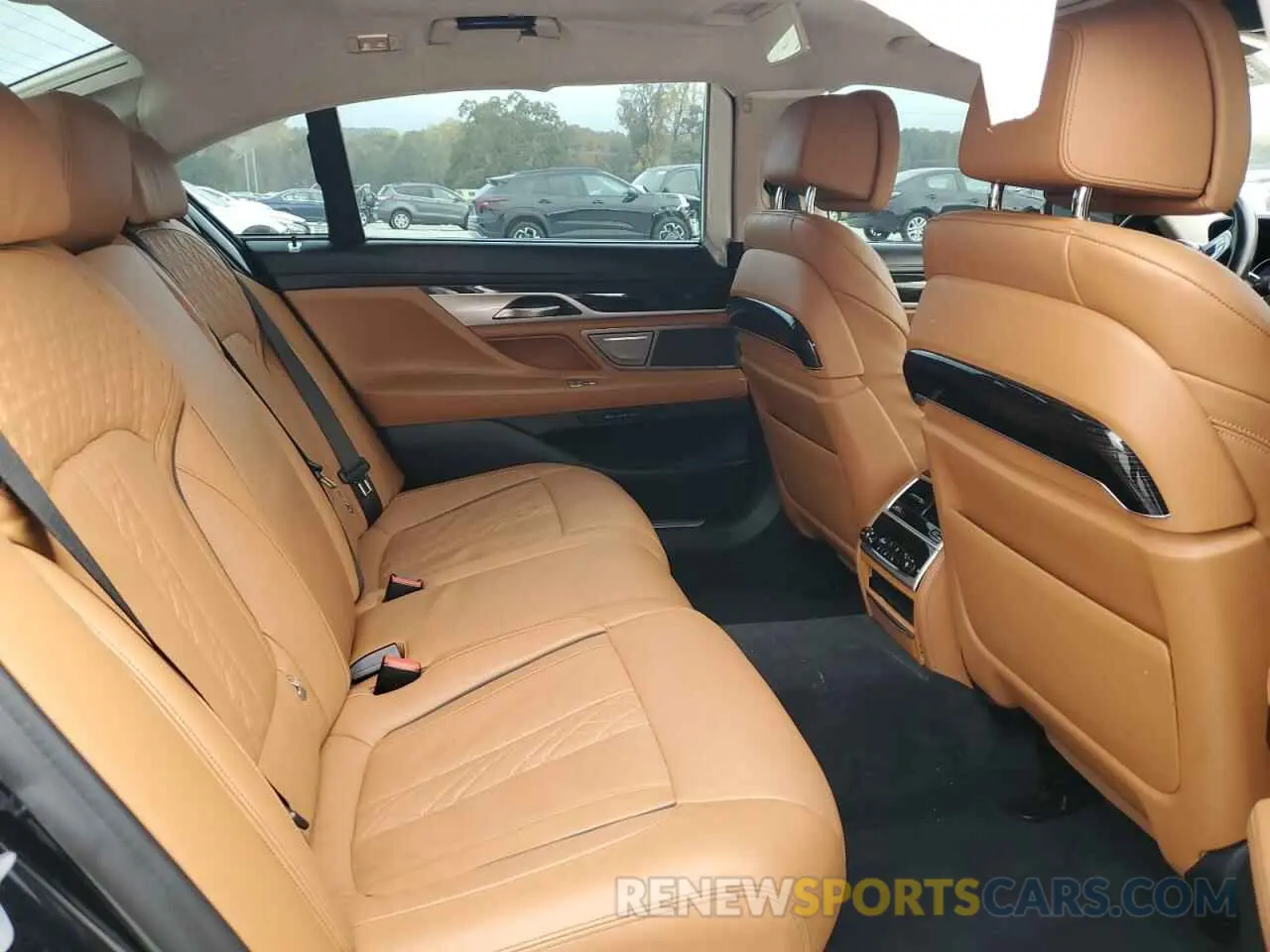 10 fotografías del automóvil dañado WBA7H6C51KG615276 BMW M7 2019