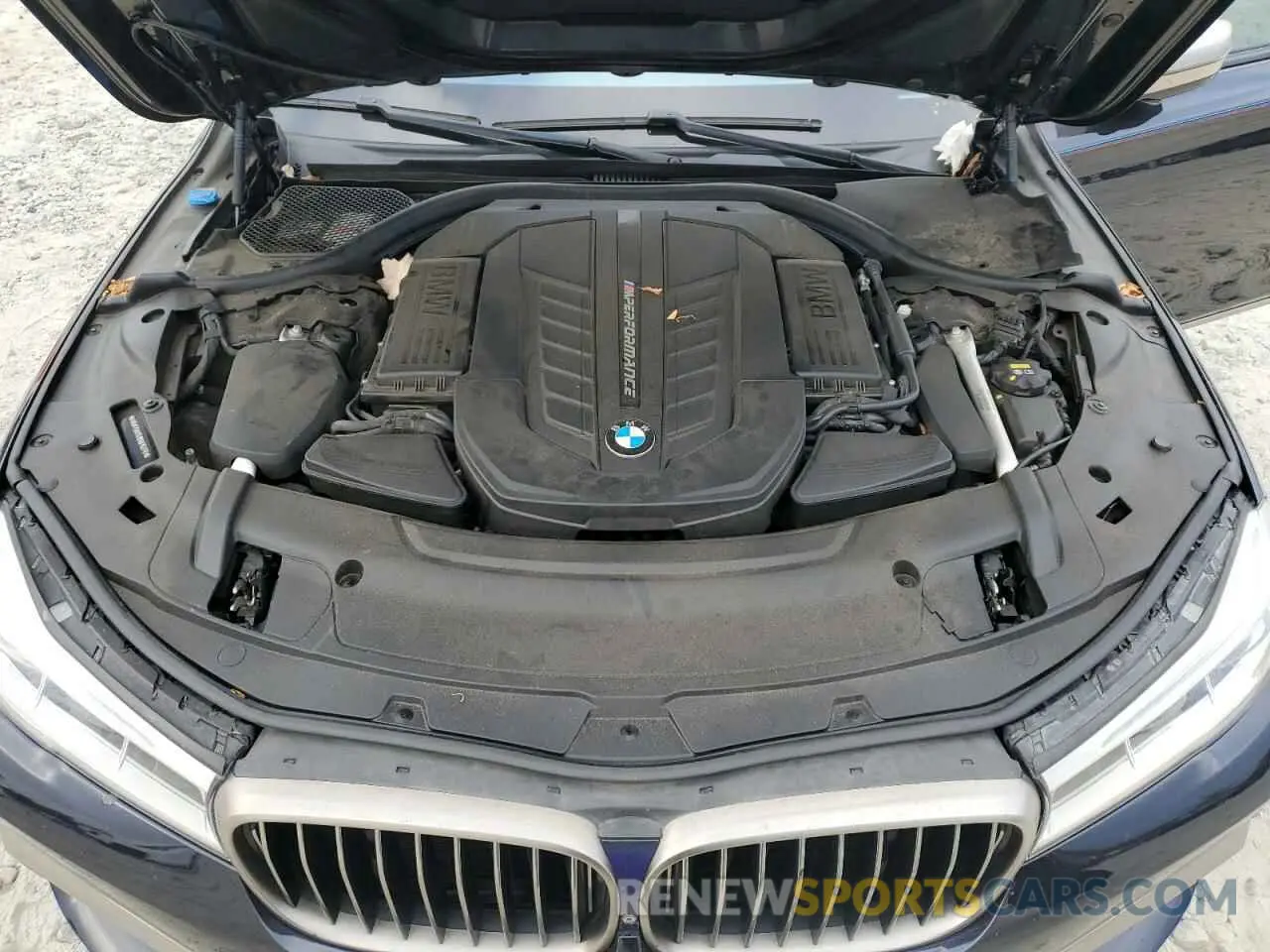 11 fotografías del automóvil dañado WBA7H6C51KG615276 BMW M7 2019