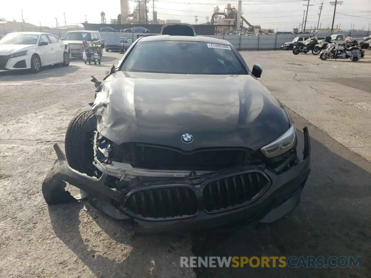5 fotografías del automóvil dañado WBABC4C51KBU96056 BMW M8 2019
