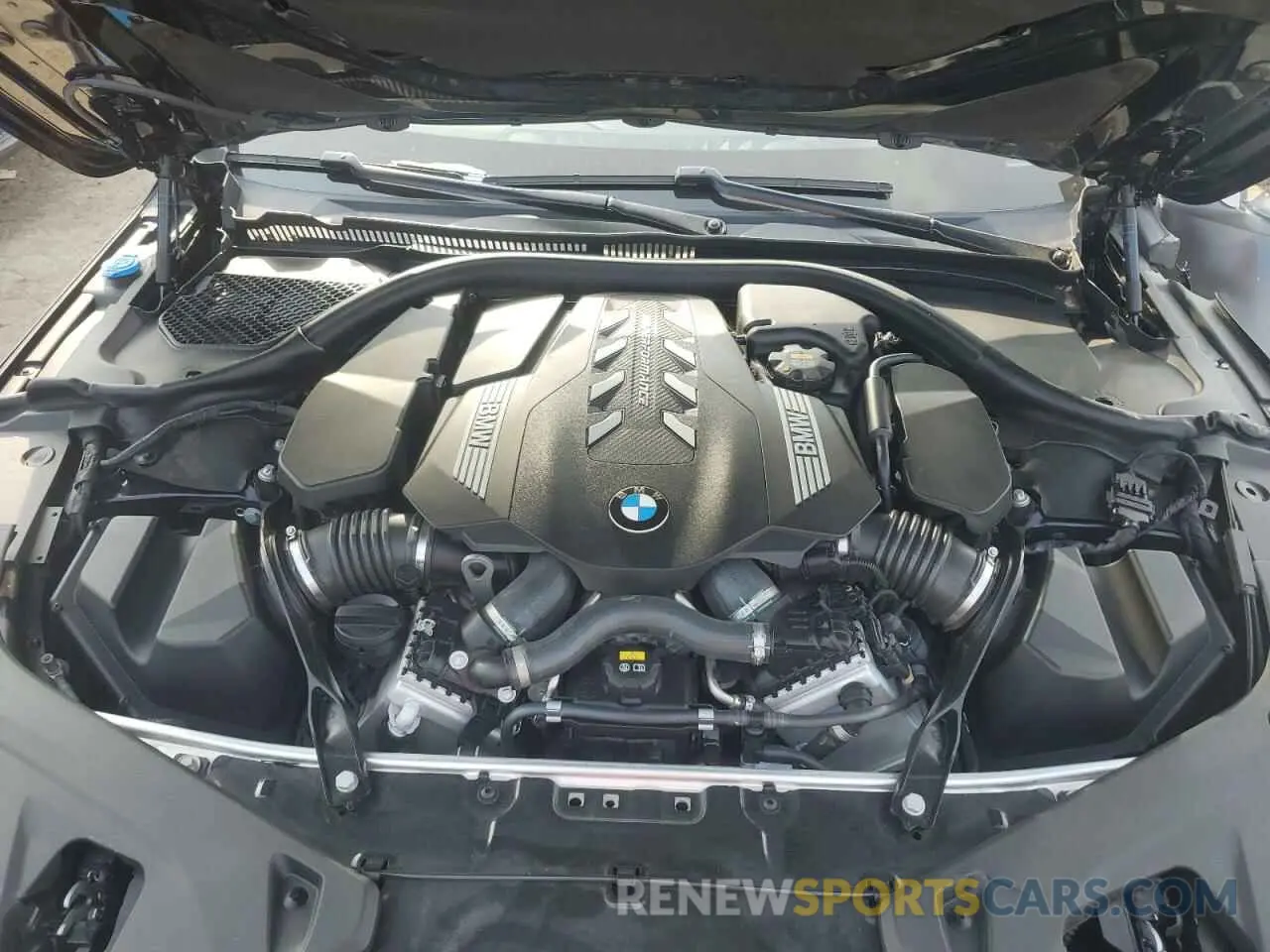 11 fotografías del automóvil dañado WBABC4C51KBU96218 BMW M8 2019