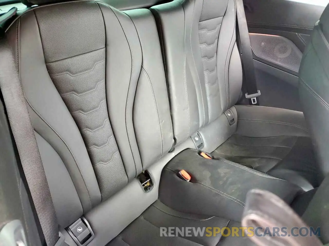 10 fotografías del automóvil dañado WBAFY4C5XKBX29810 BMW M8 2019