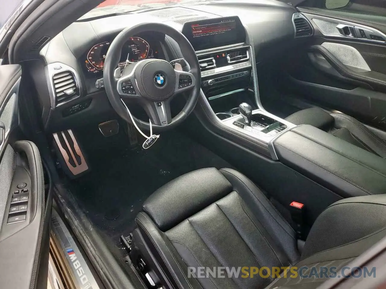 8 fotografías del automóvil dañado WBAFY4C5XKBX29810 BMW M8 2019