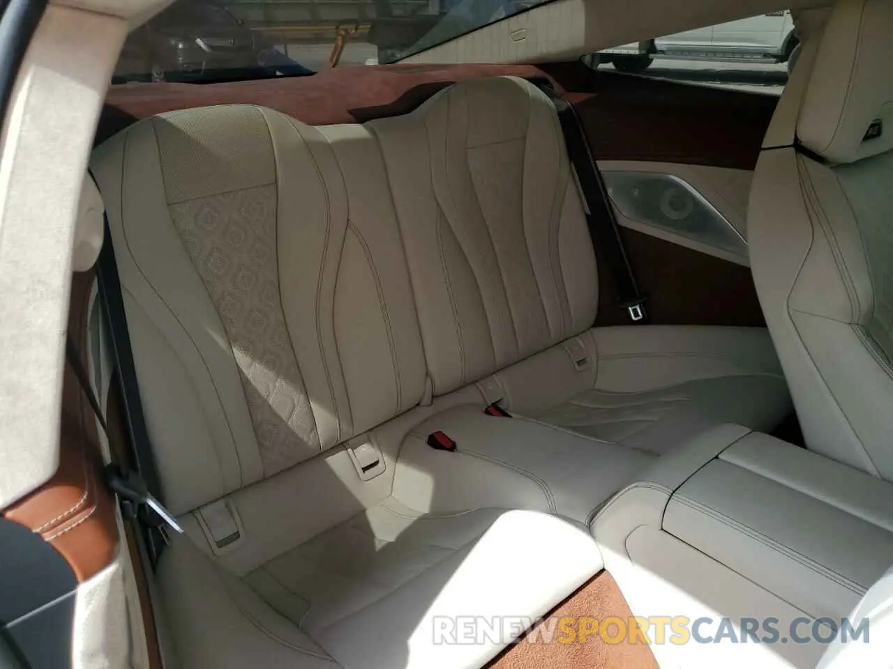 10 fotografías del automóvil dañado WBSAE0C03LBM08365 BMW M8 2020