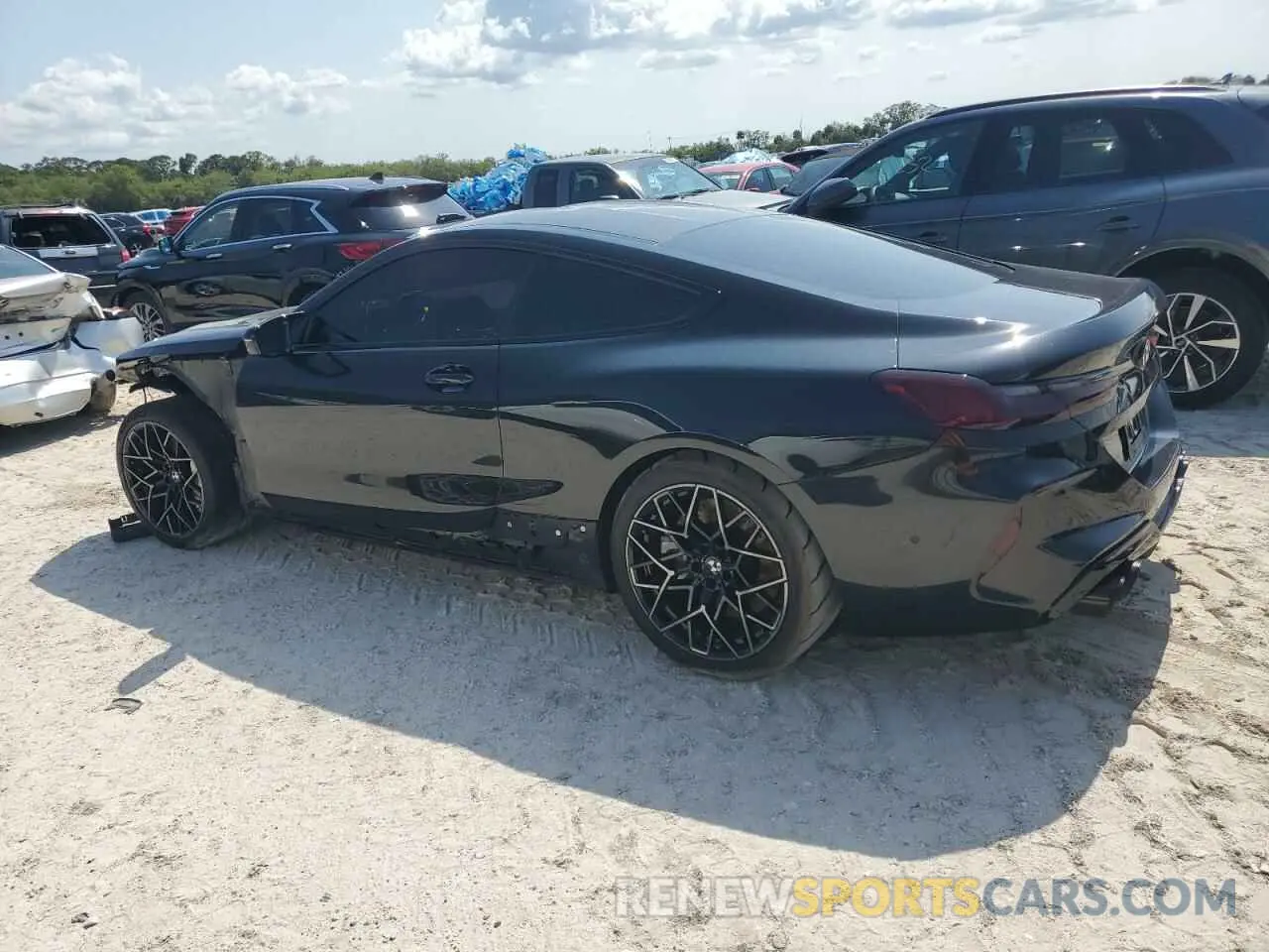 2 fotografías del automóvil dañado WBSAE0C03LBM08365 BMW M8 2020