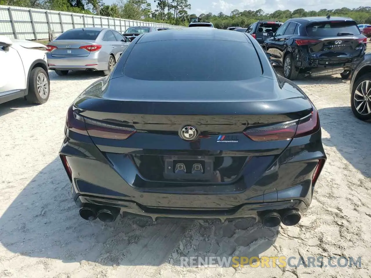 6 fotografías del automóvil dañado WBSAE0C03LBM08365 BMW M8 2020