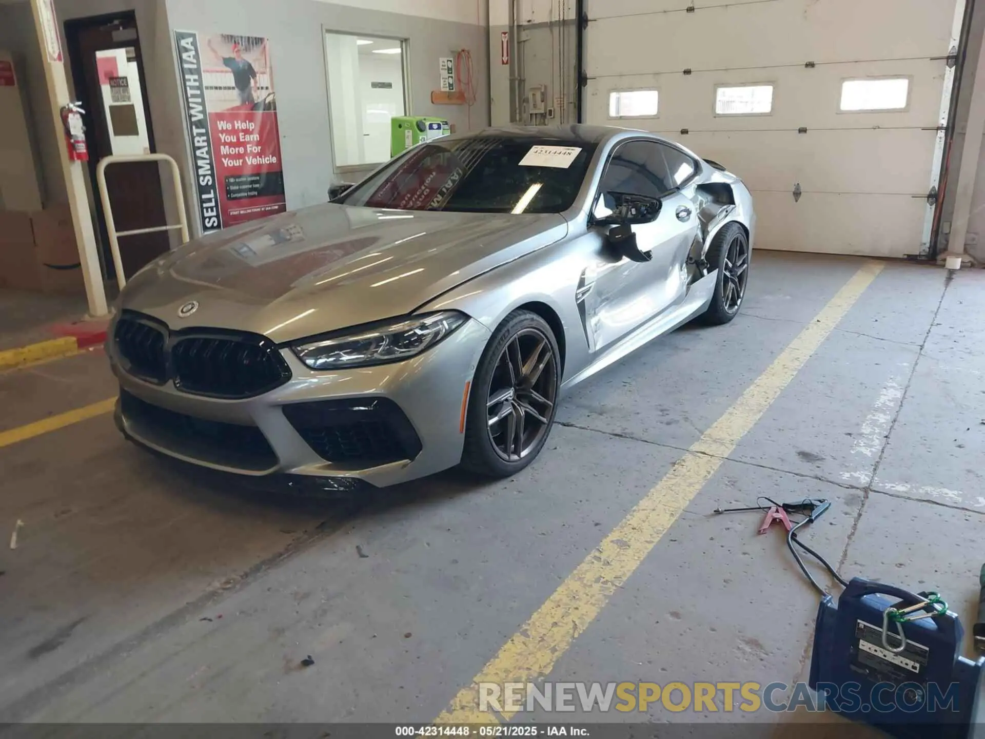 2 fotografías del automóvil dañado WBSAE0C05LCD60459 BMW M8 2020