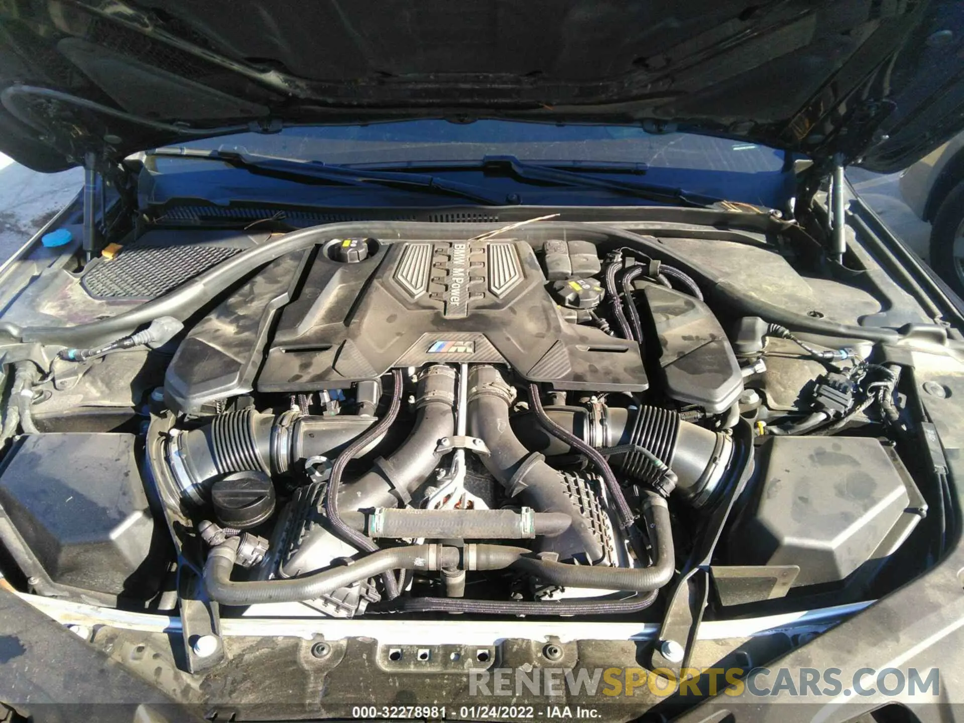 10 fotografías del automóvil dañado WBSGV0C08LCD79369 BMW M8 2020