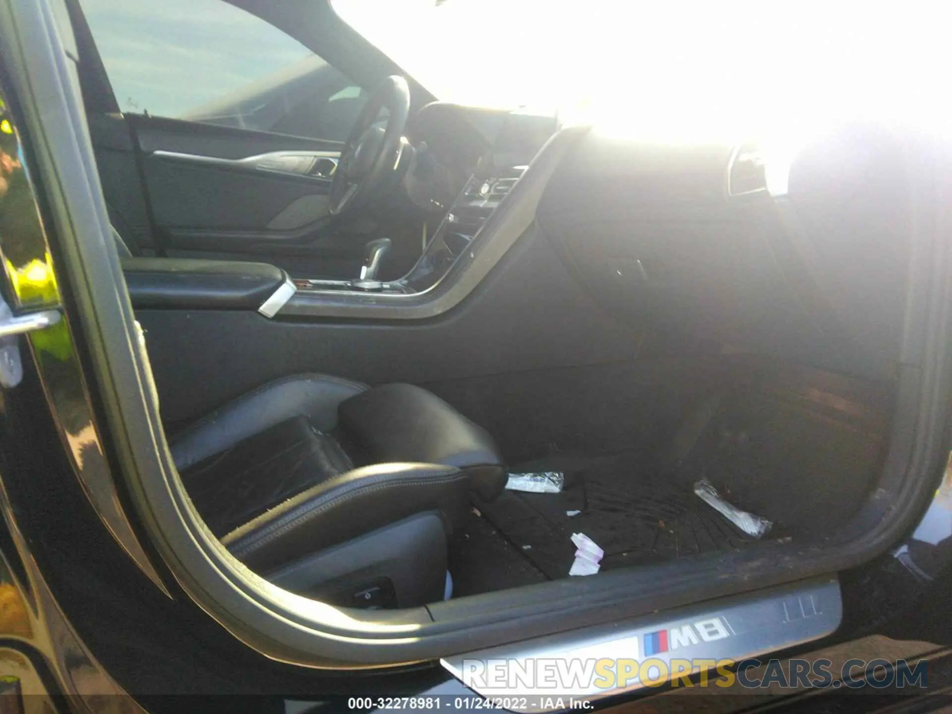 5 fotografías del automóvil dañado WBSGV0C08LCD79369 BMW M8 2020