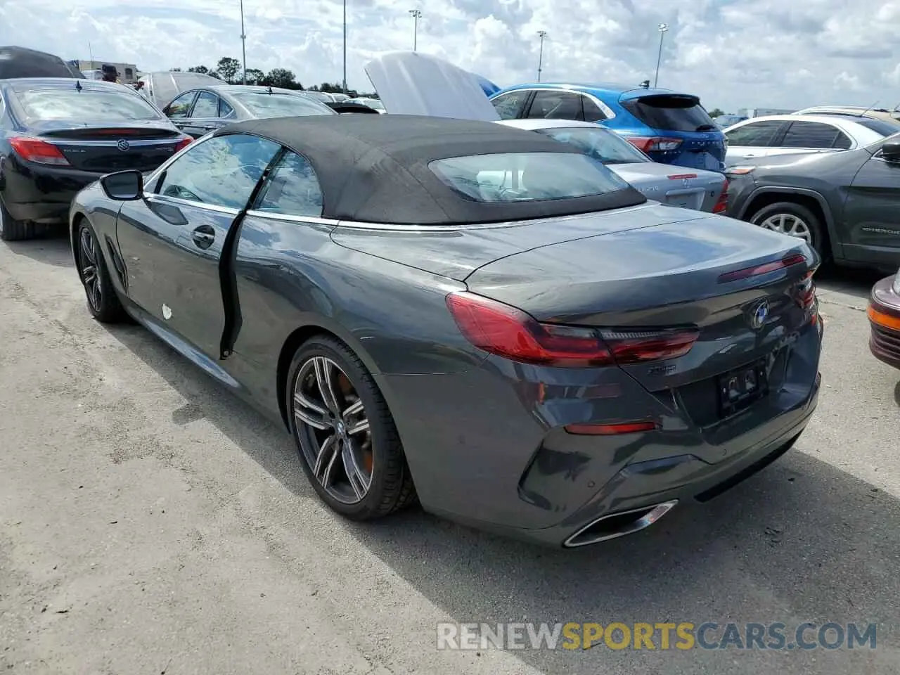 3 fotografías del automóvil dañado WBAFY4C09MCG48320 BMW M8 2021