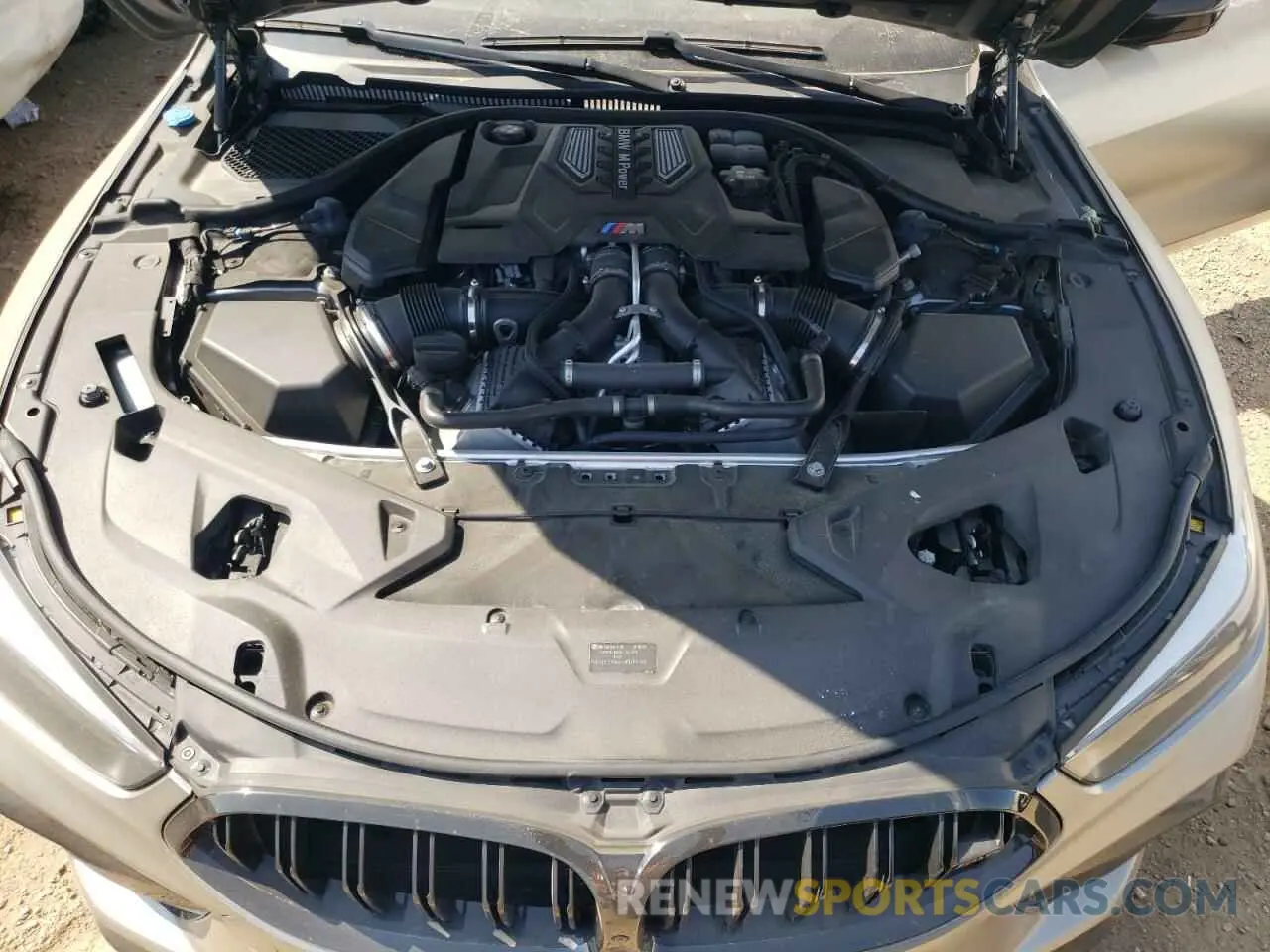 11 fotografías del automóvil dañado WBSGV0C01MCF26925 BMW M8 2021