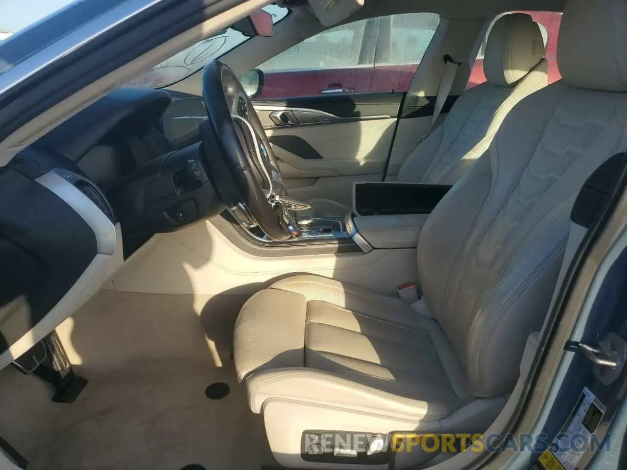 7 fotografías del automóvil dañado WBAGV8C06NCH25022 BMW M8 2022