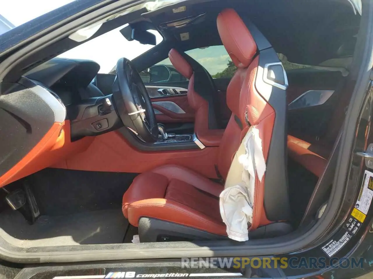 7 fotografías del automóvil dañado WBSAE0C08NCK00673 BMW M8 2022
