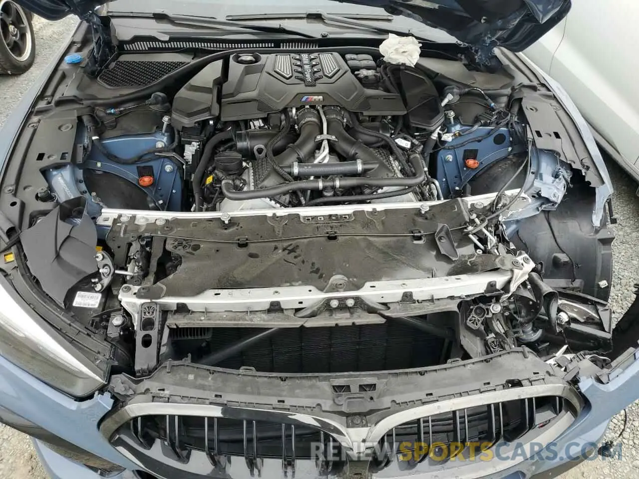 13 fotografías del automóvil dañado WBSGV0C0XNCJ03937 BMW M8 2022