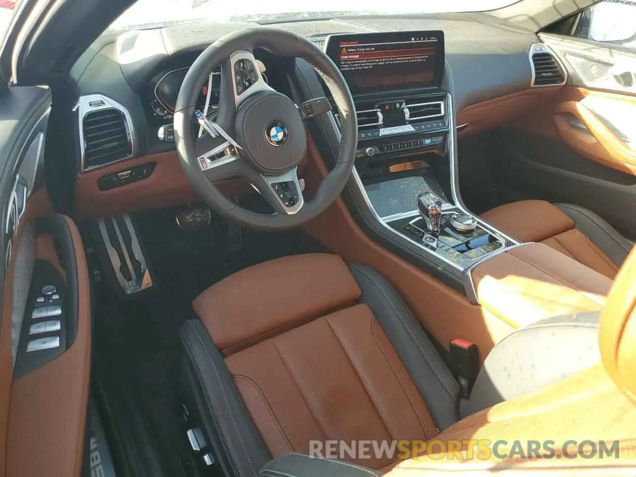 8 fotografías del automóvil dañado WBAFY4C06PCL37655 BMW M8 2023