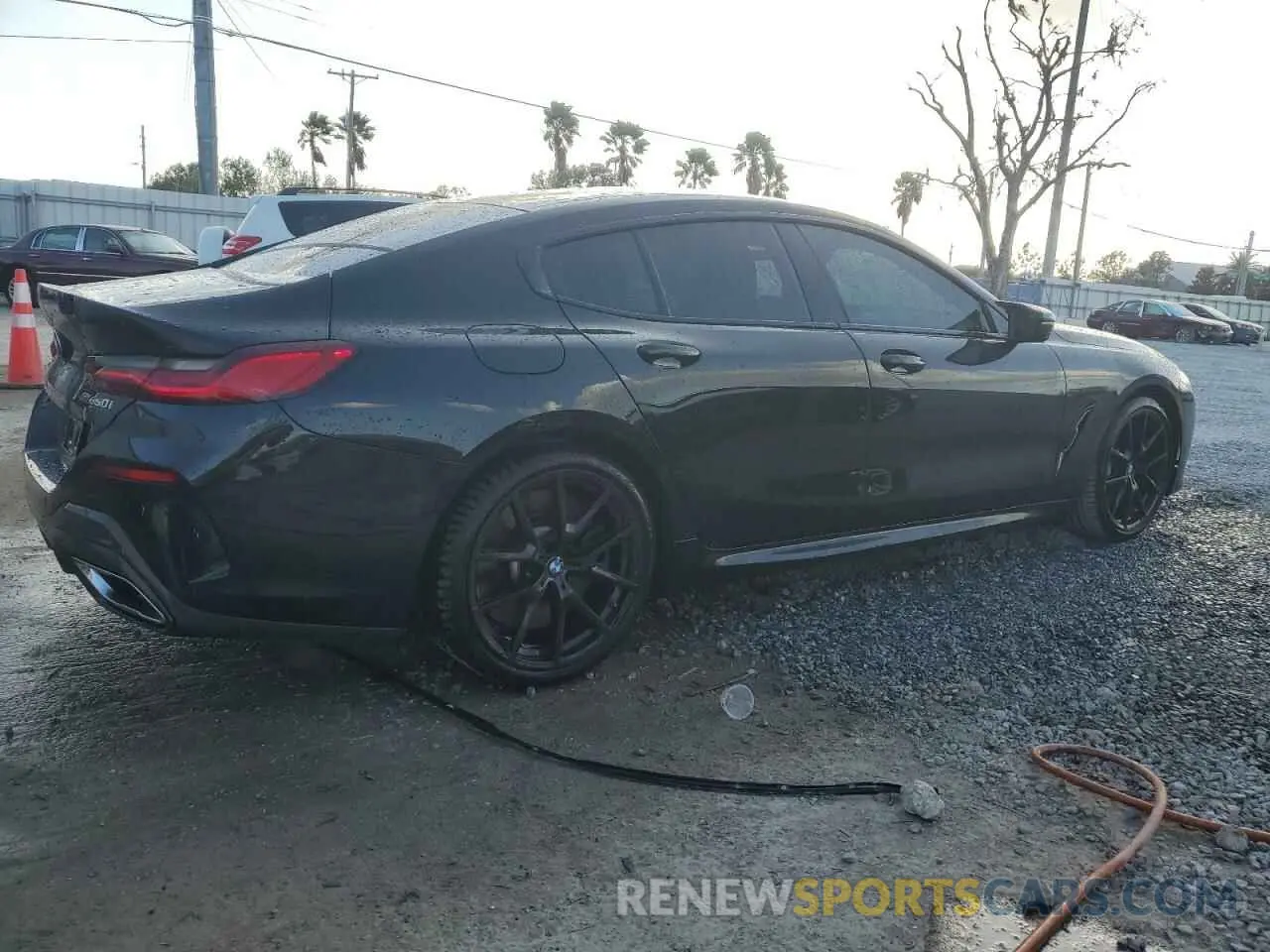 3 fotografías del automóvil dañado WBAGV8C02PCK67527 BMW M8 2023
