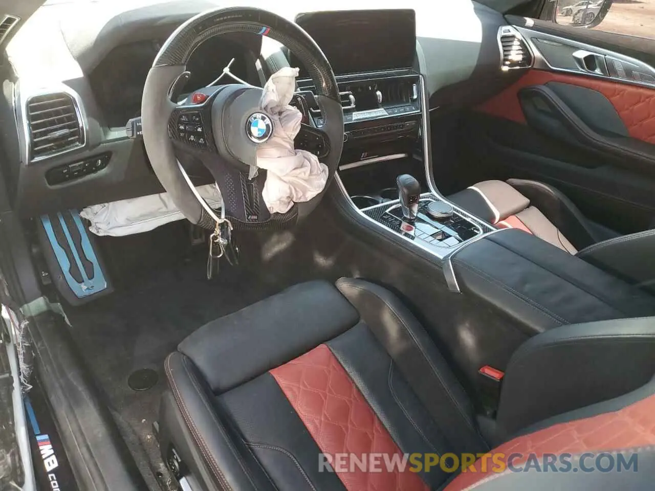 8 fotografías del automóvil dañado WBSAE0C04PCL03625 BMW M8 2023