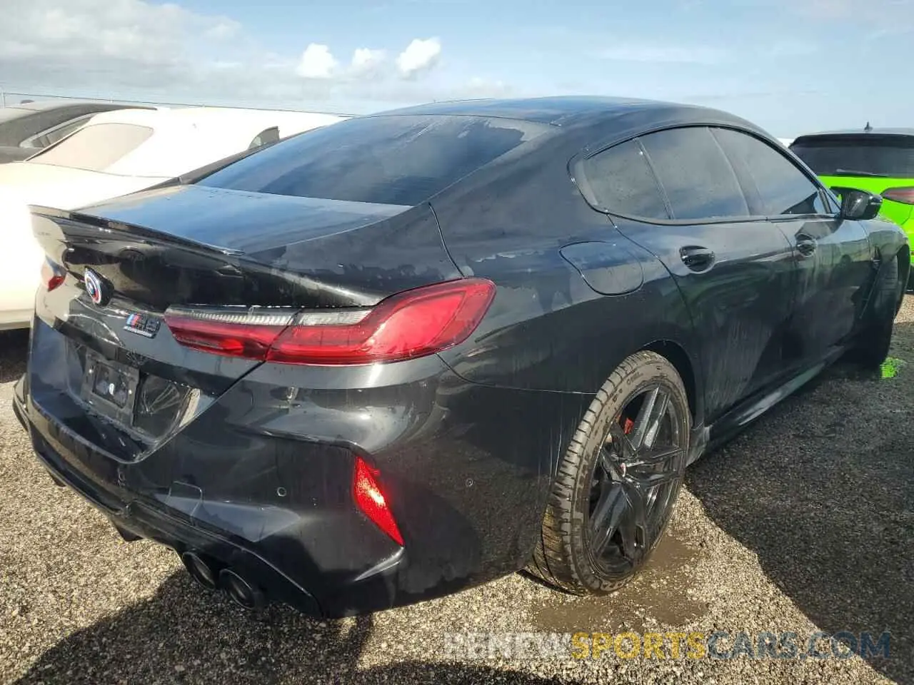 3 fotografías del automóvil dañado WBSGV0C06PCL03636 BMW M8 2023