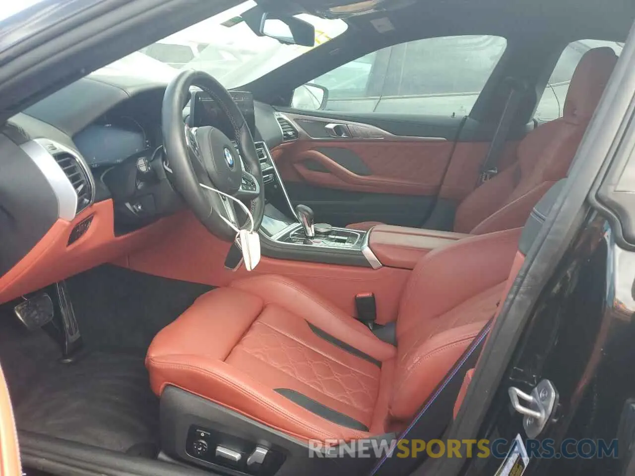 7 fotografías del automóvil dañado WBSGV0C06PCL03636 BMW M8 2023