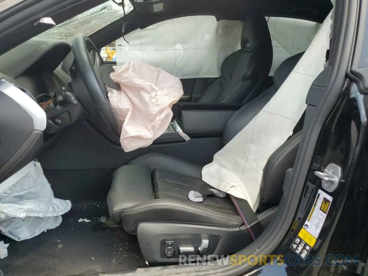 7 fotografías del automóvil dañado WBSGV0C05RCP23312 BMW M8 2024