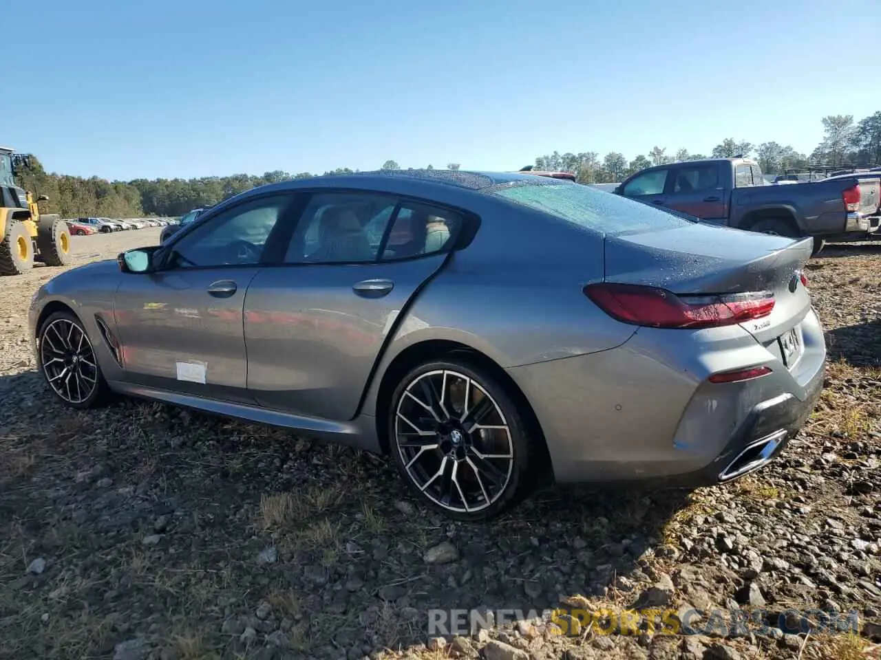 2 fotografías del automóvil dañado WBAGV8C03SCS52916 BMW M8 2025