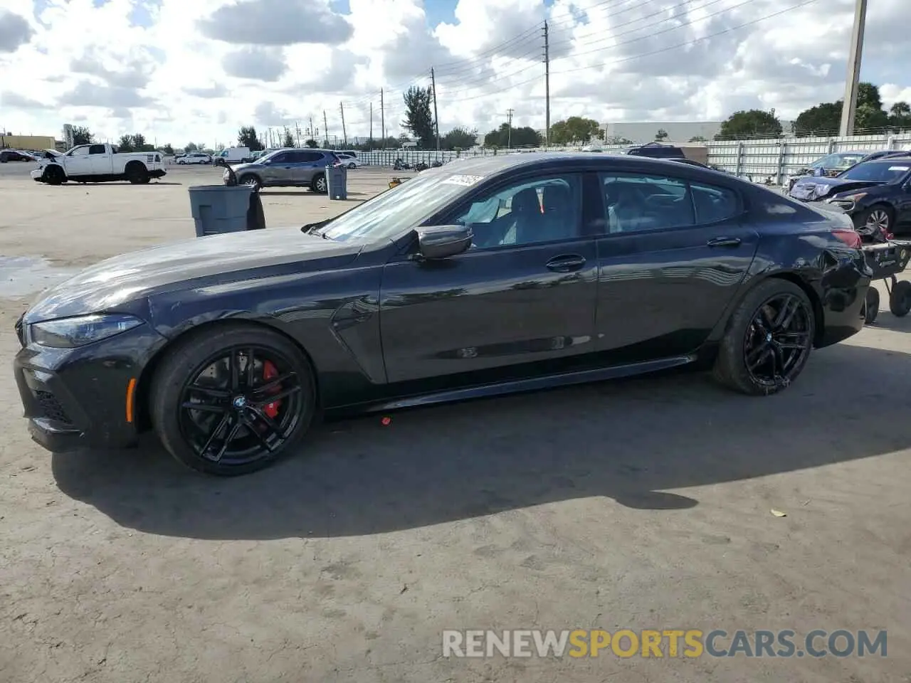 1 fotografías del automóvil dañado WBSGV0C09SCU29546 BMW M8 2025