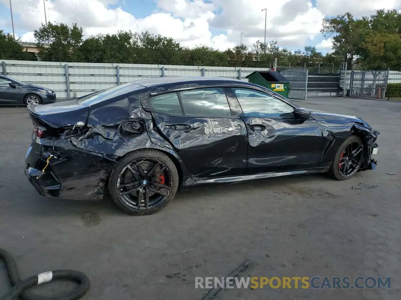 3 fotografías del automóvil dañado WBSGV0C09SCU29546 BMW M8 2025