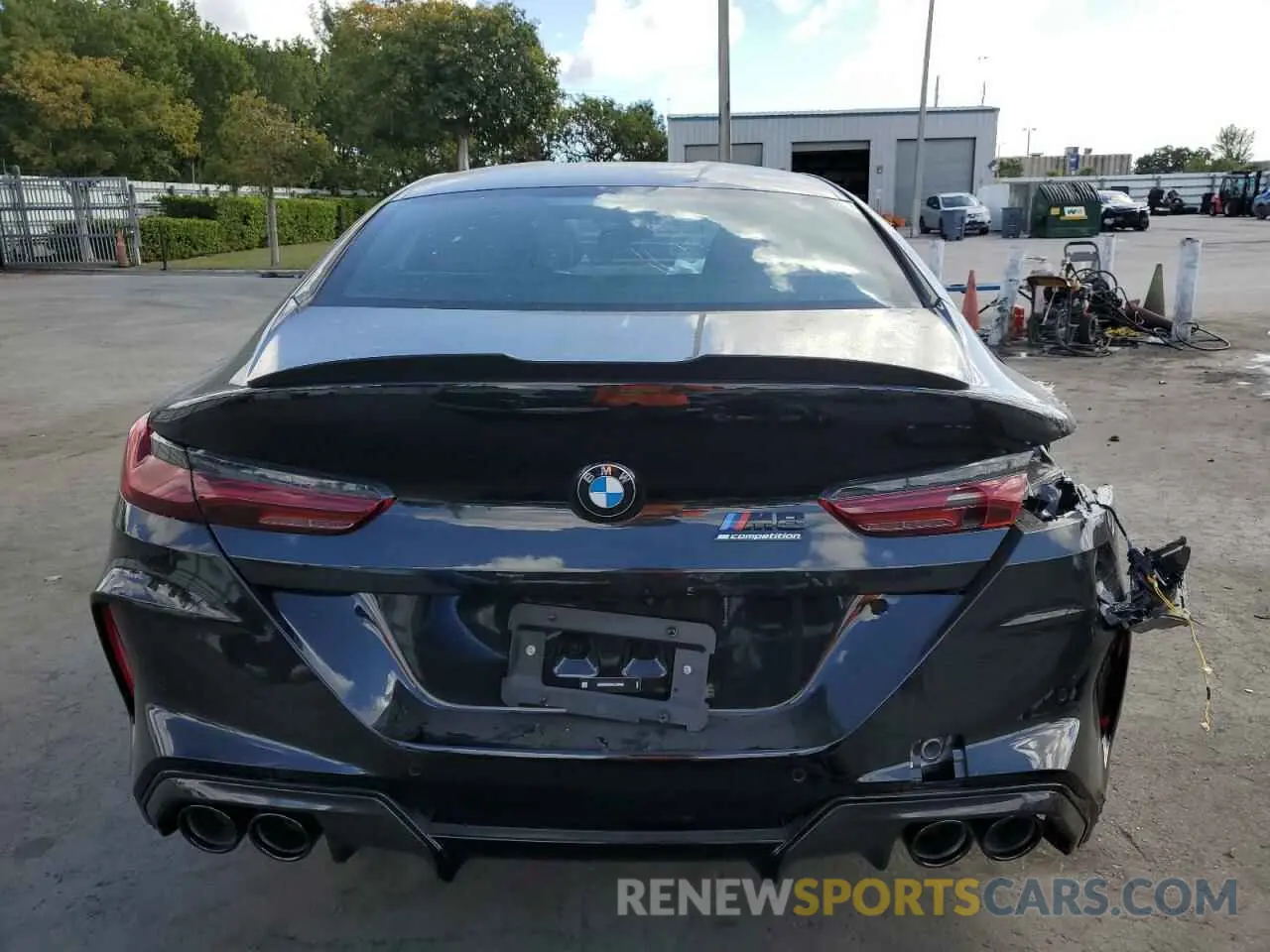 6 fotografías del automóvil dañado WBSGV0C09SCU29546 BMW M8 2025