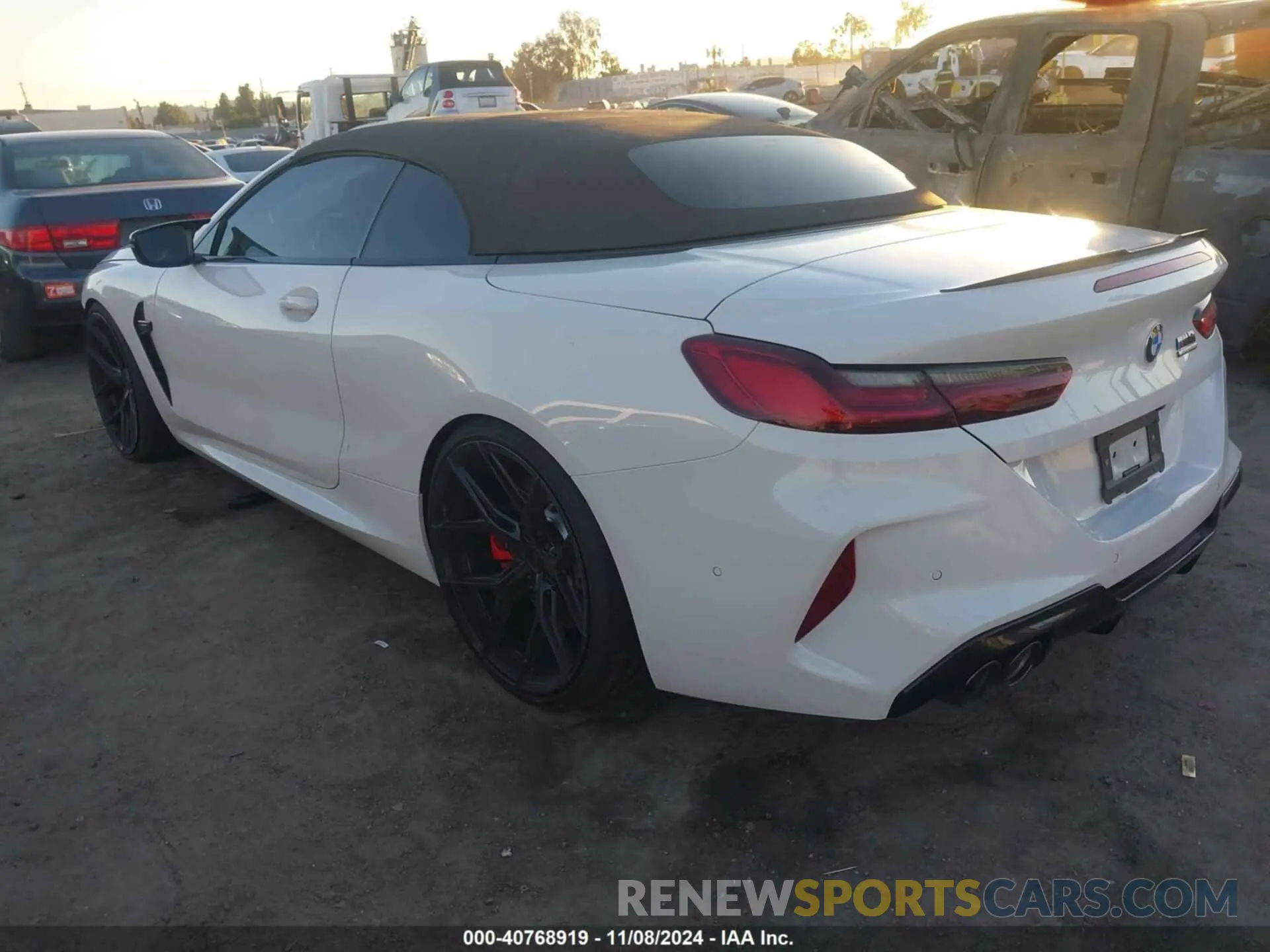 3 fotografías del automóvil dañado WBSDZ0C0XNCH18532 BMW M8 CABRIOLET 2022