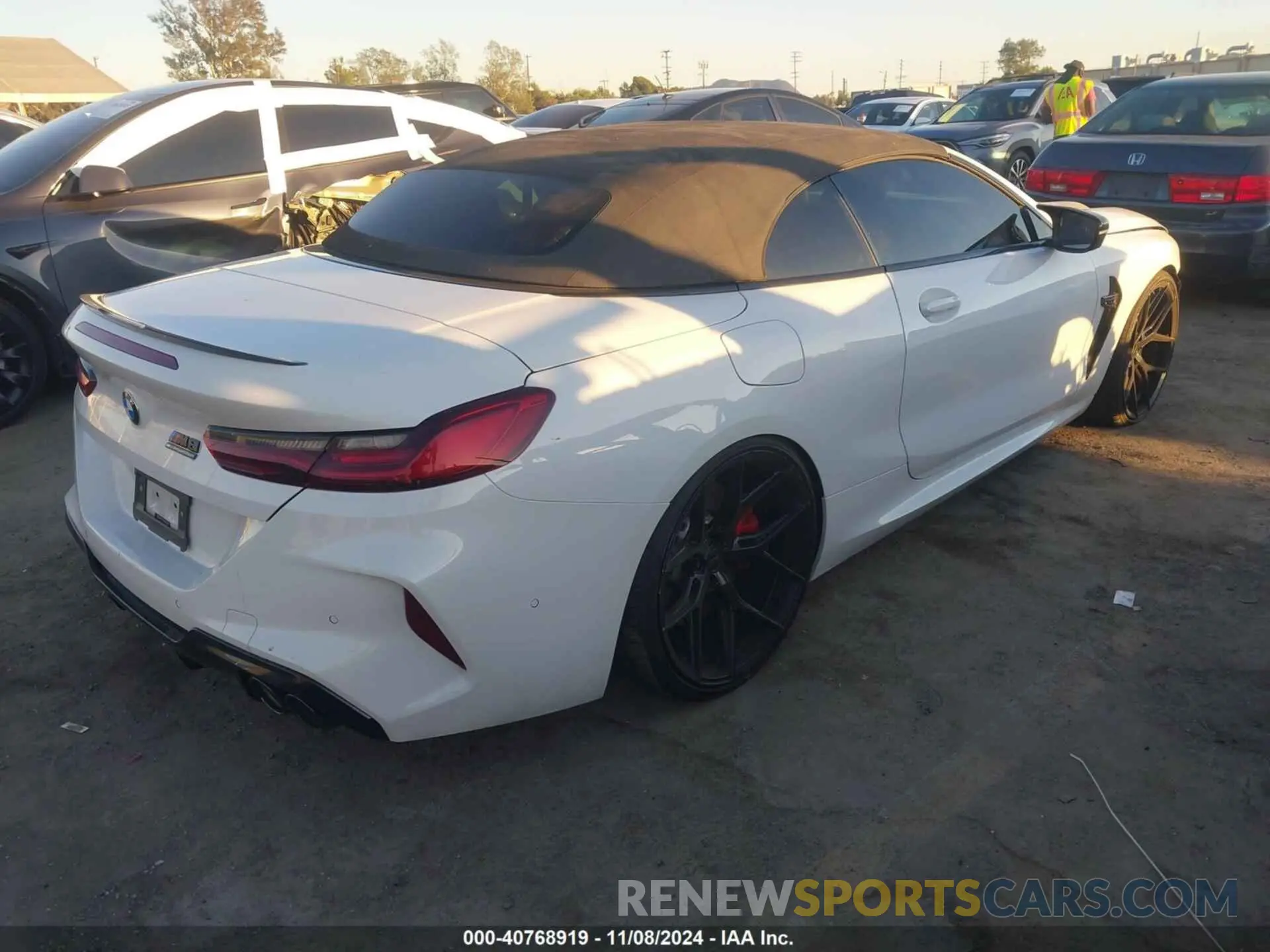 4 fotografías del automóvil dañado WBSDZ0C0XNCH18532 BMW M8 CABRIOLET 2022